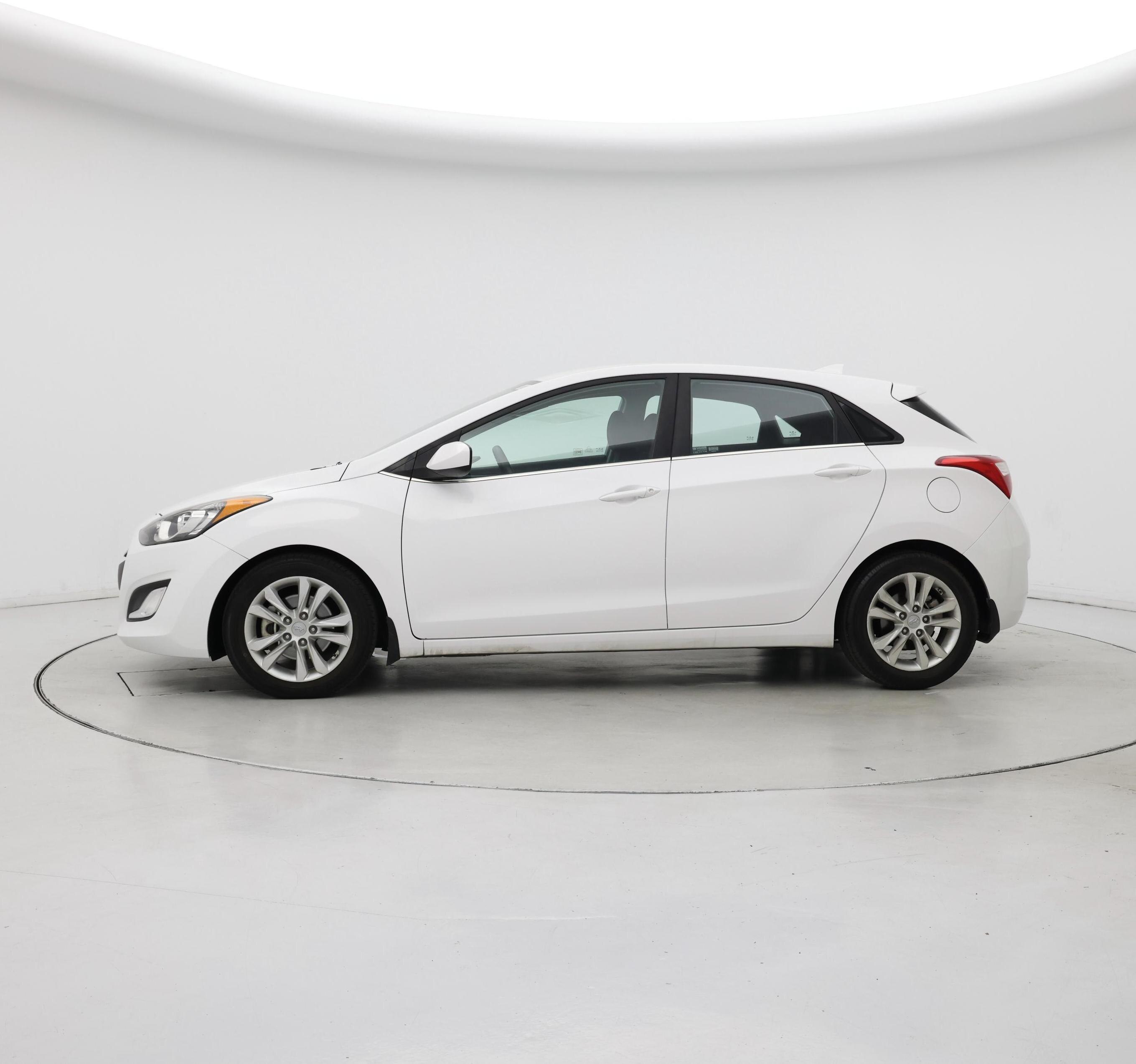 Thumbnail: 2013 Hyundai Elantra - 3