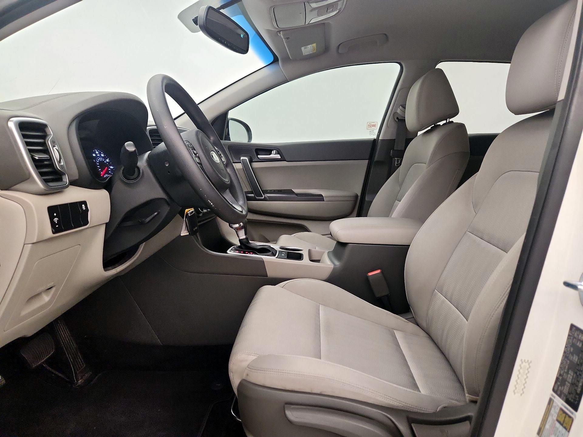 Thumbnail: 2017 Kia Sportage - 11