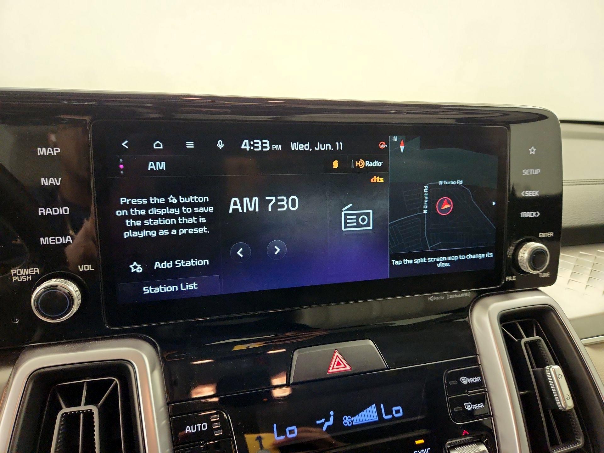 Thumbnail: 2023 Kia Sorento - 16