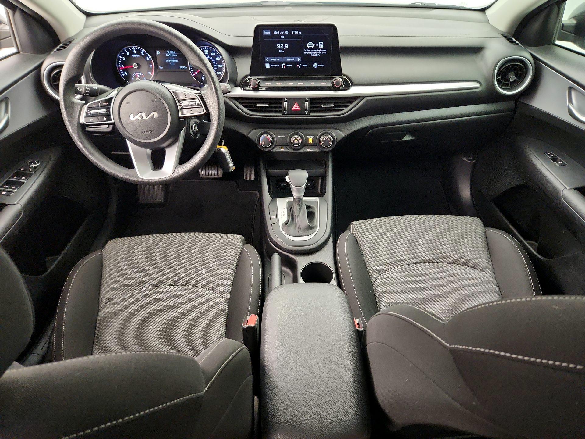 Thumbnail: 2023 Kia Forte - 9