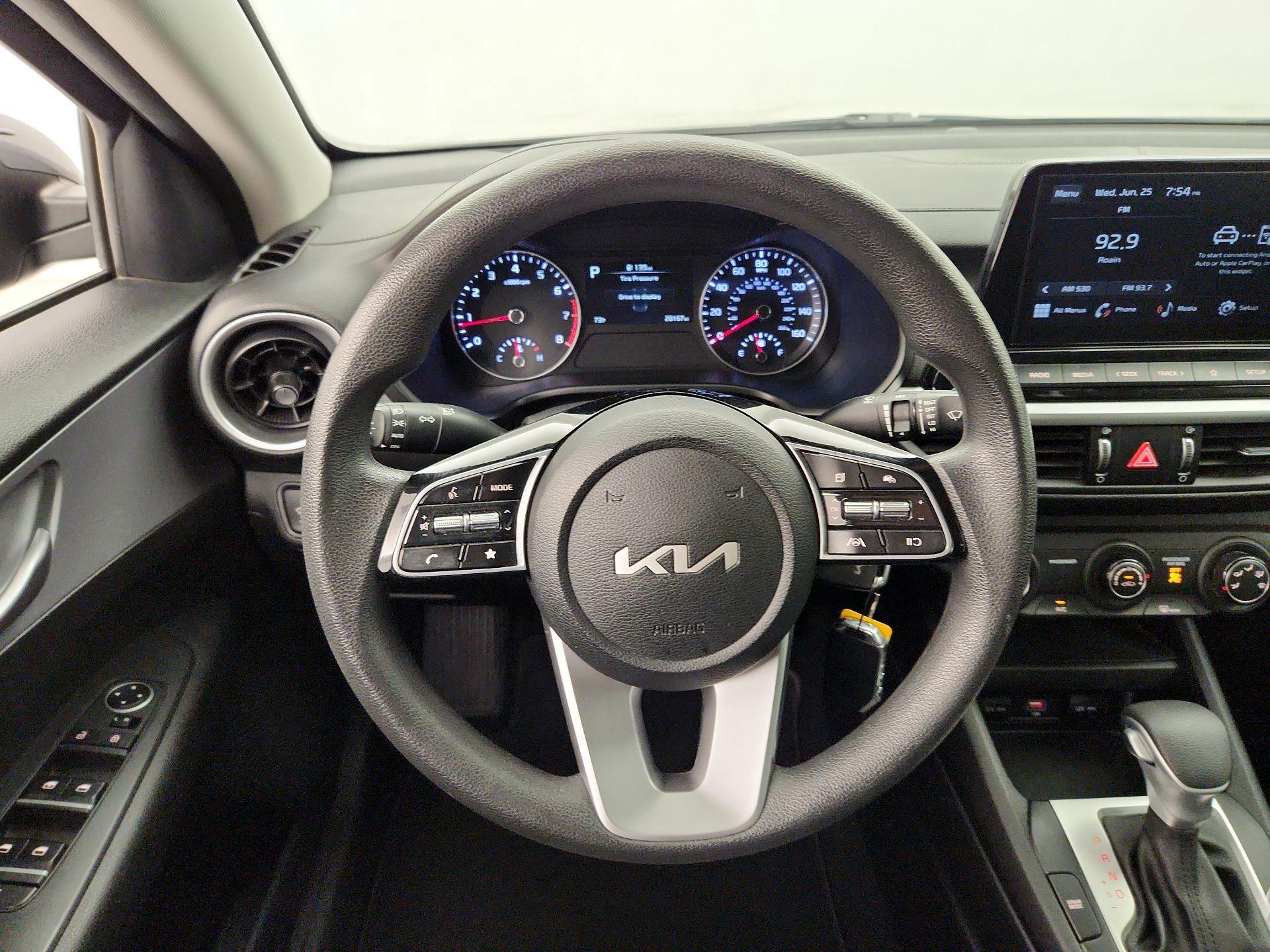 Thumbnail: 2023 Kia Forte - 10