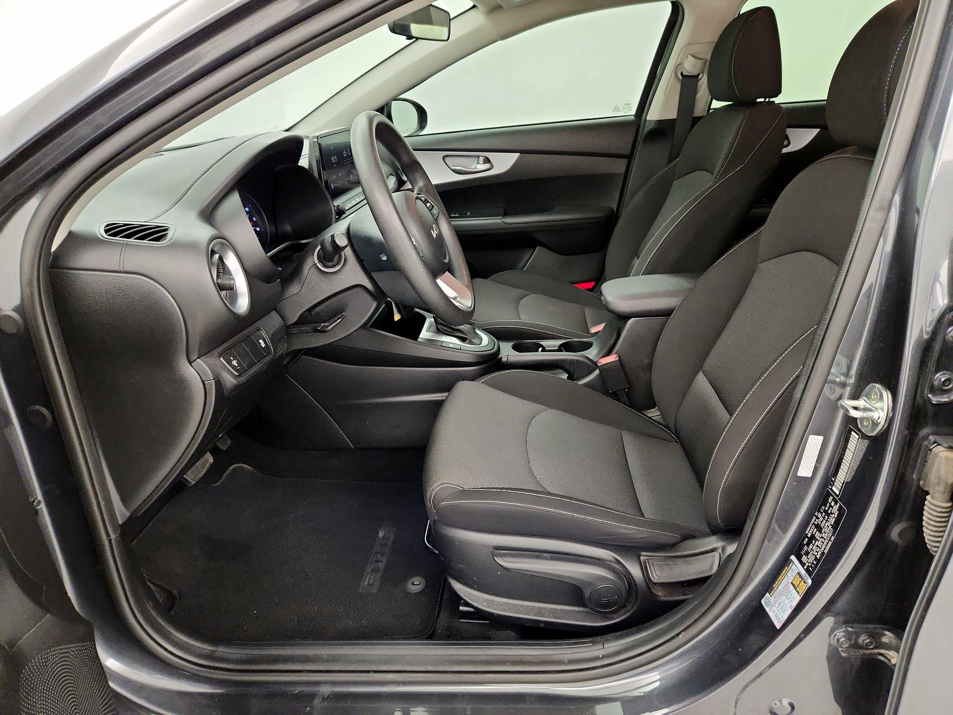 Thumbnail: 2023 Kia Forte - 11