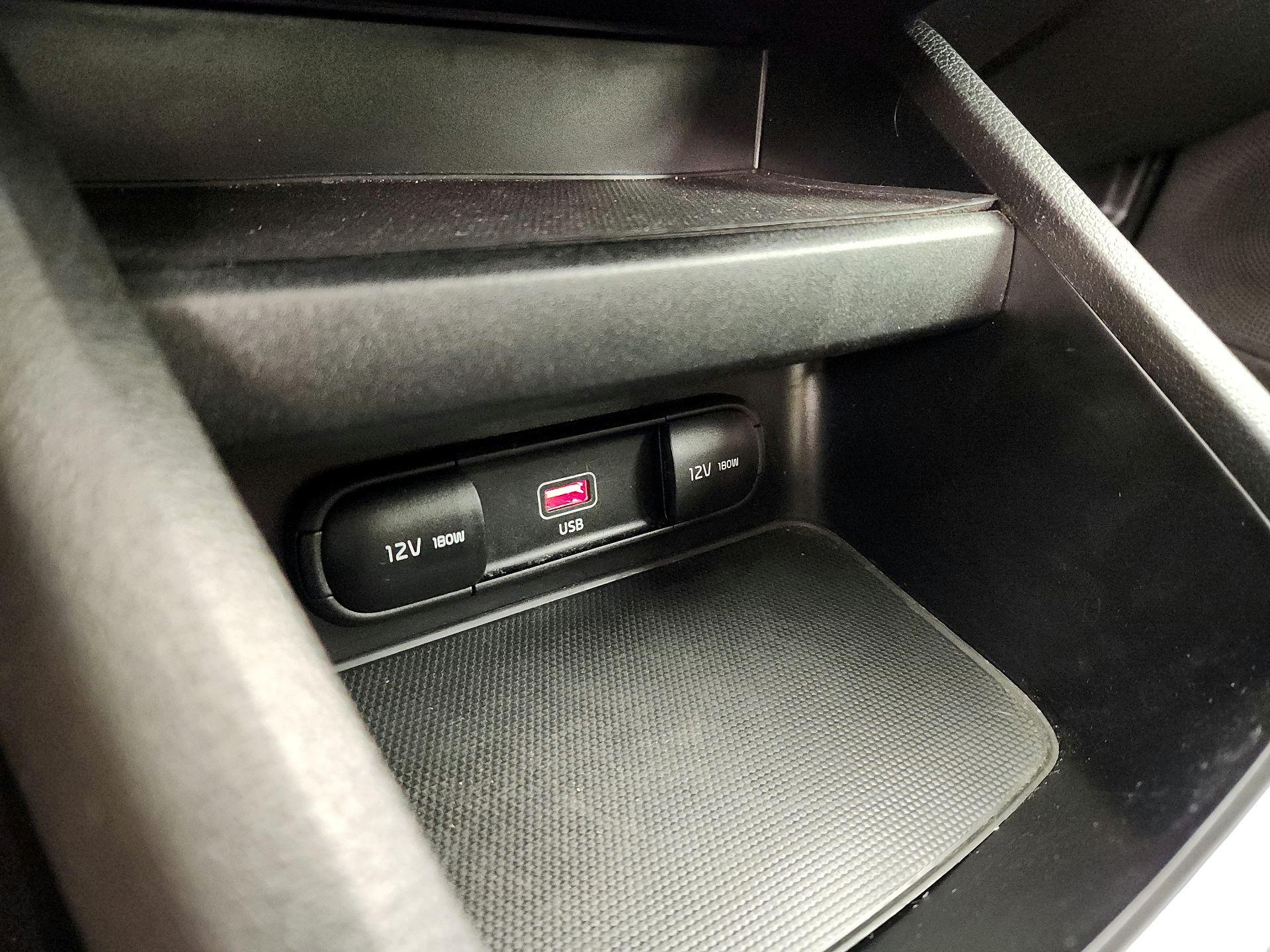 Thumbnail: 2023 Kia Forte - 18