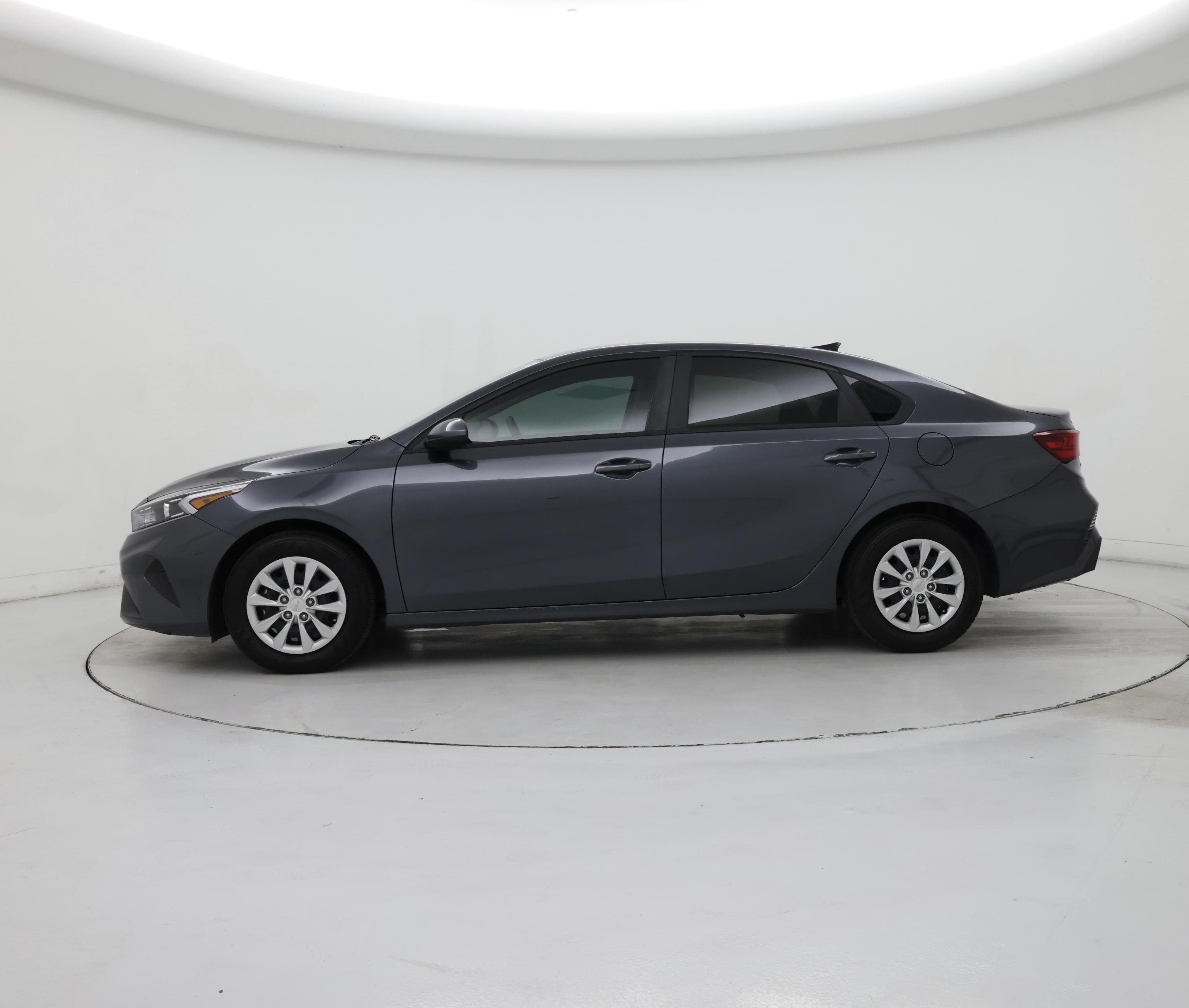 Thumbnail: 2023 Kia Forte - 3