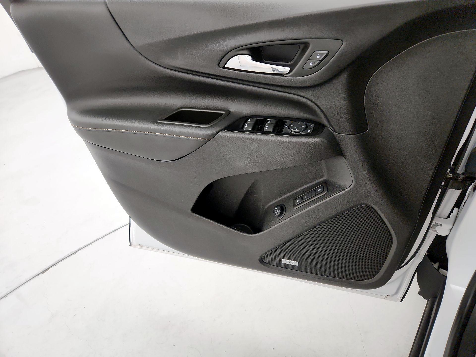 Thumbnail: 2023 Chevrolet Equinox - 12