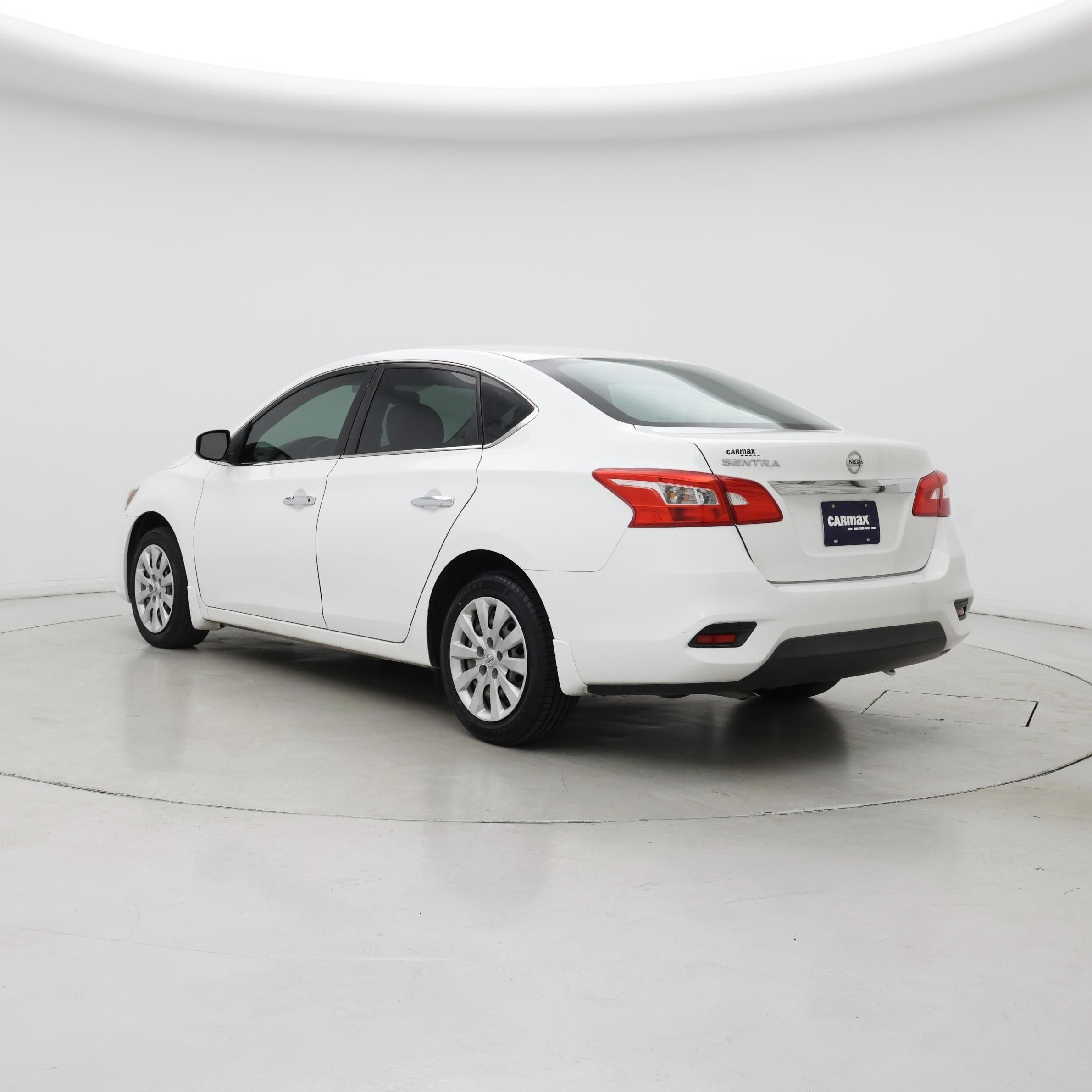 Thumbnail: 2016 Nissan Sentra - 2