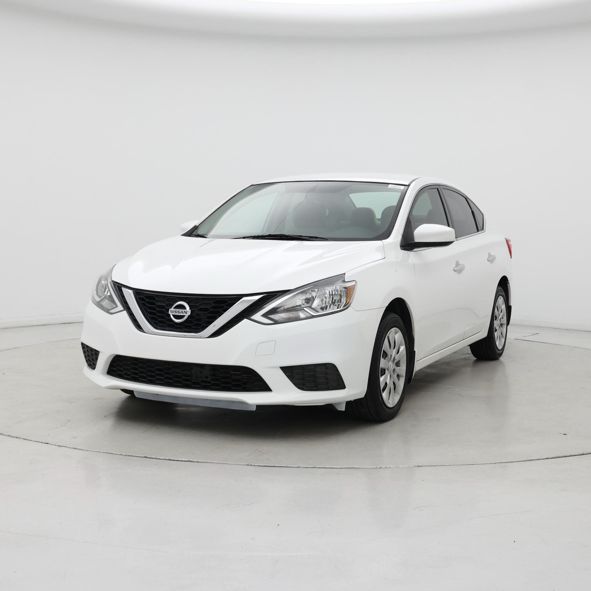 Thumbnail: 2016 Nissan Sentra - 4