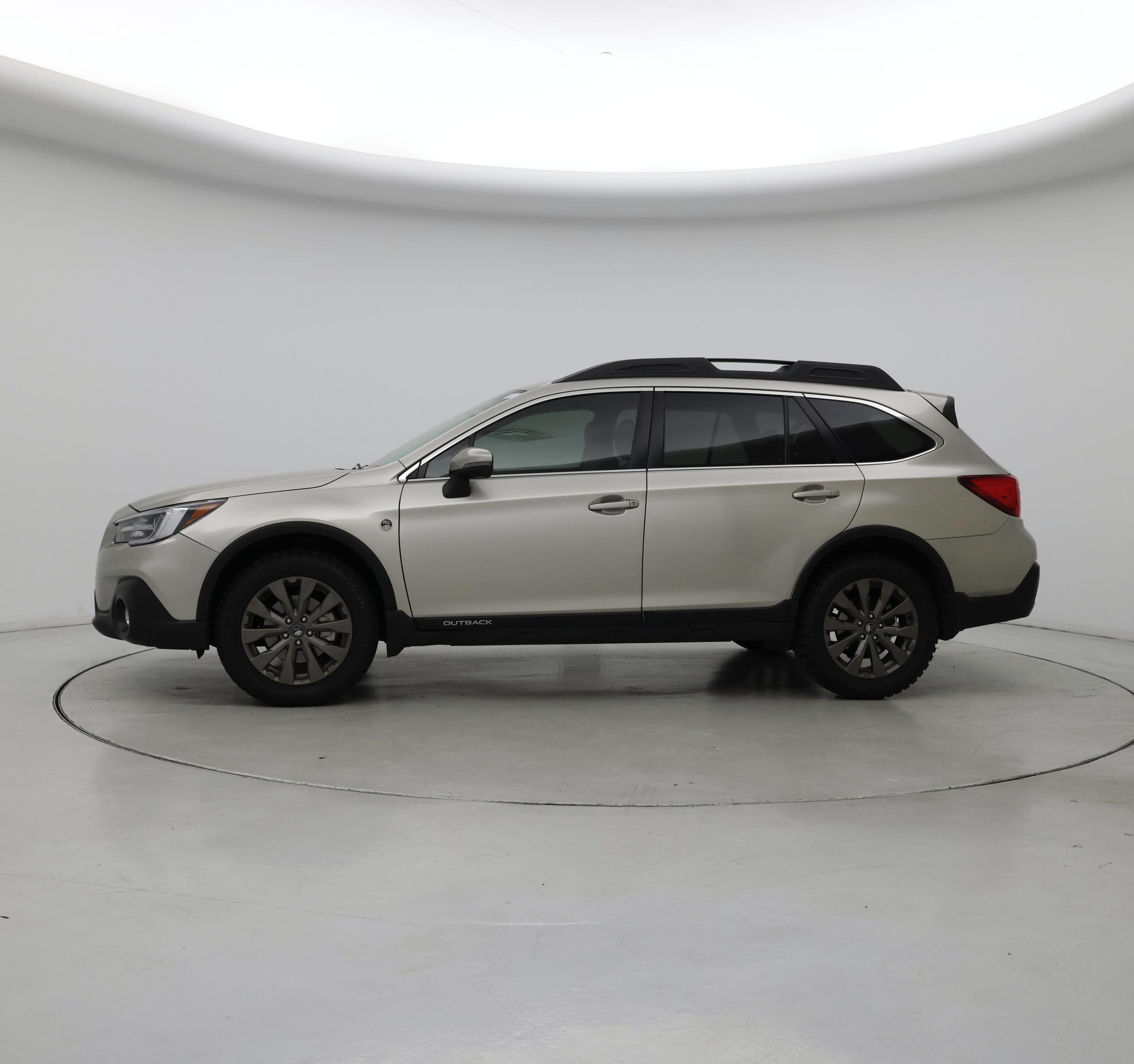 Thumbnail: 2018 Subaru Outback - 3