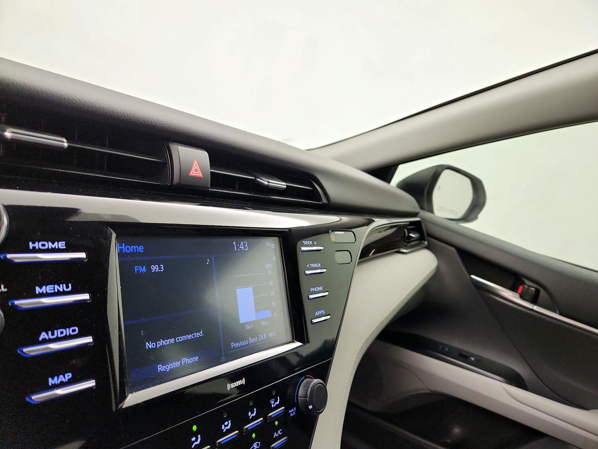 Thumbnail: 2020 Toyota Camry - 15