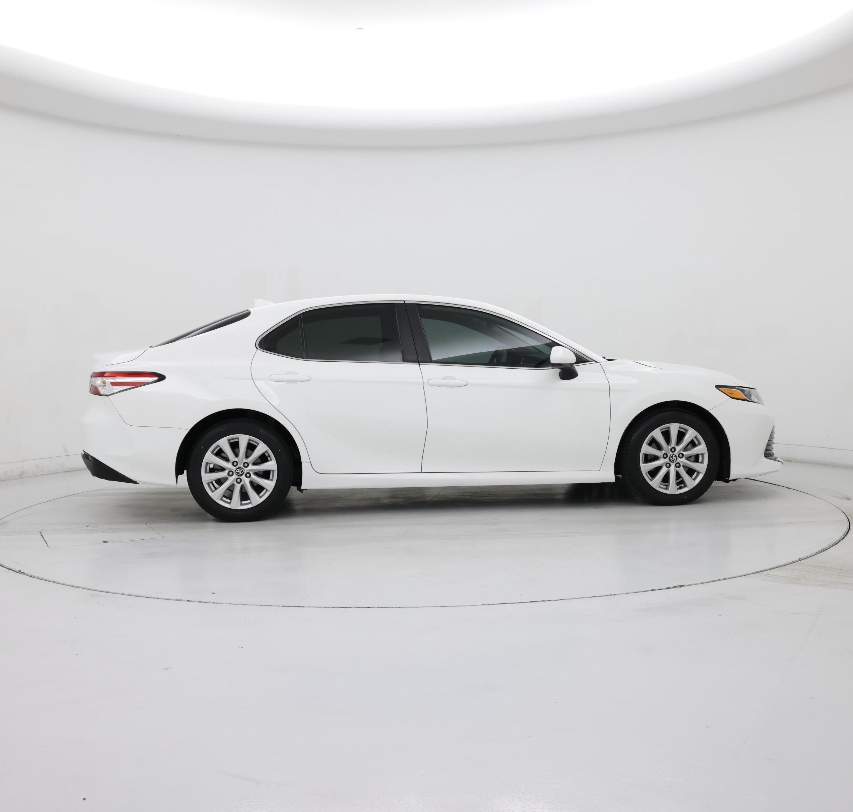 Thumbnail: 2020 Toyota Camry - 7