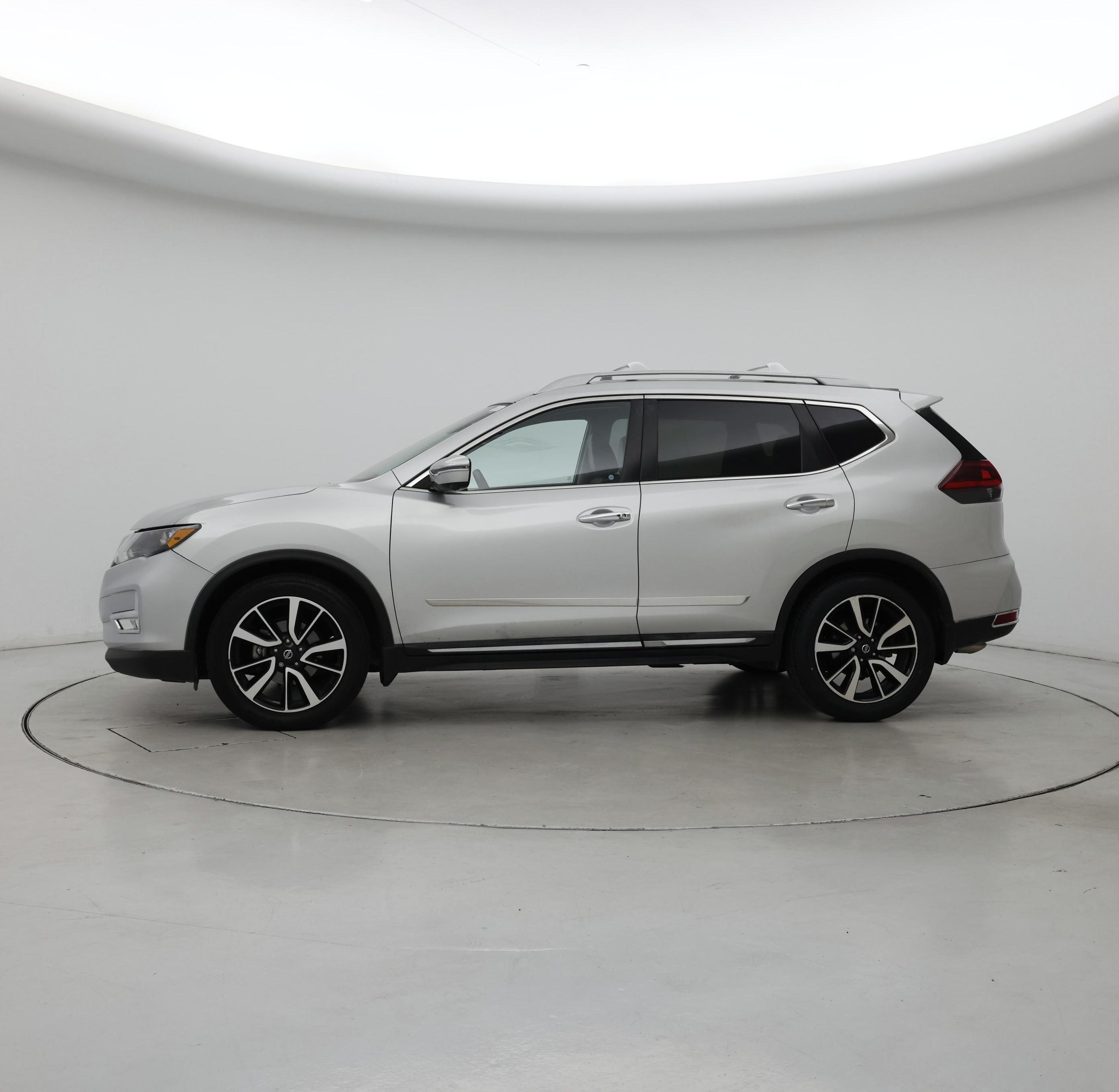Thumbnail: 2019 Nissan Rogue - 3