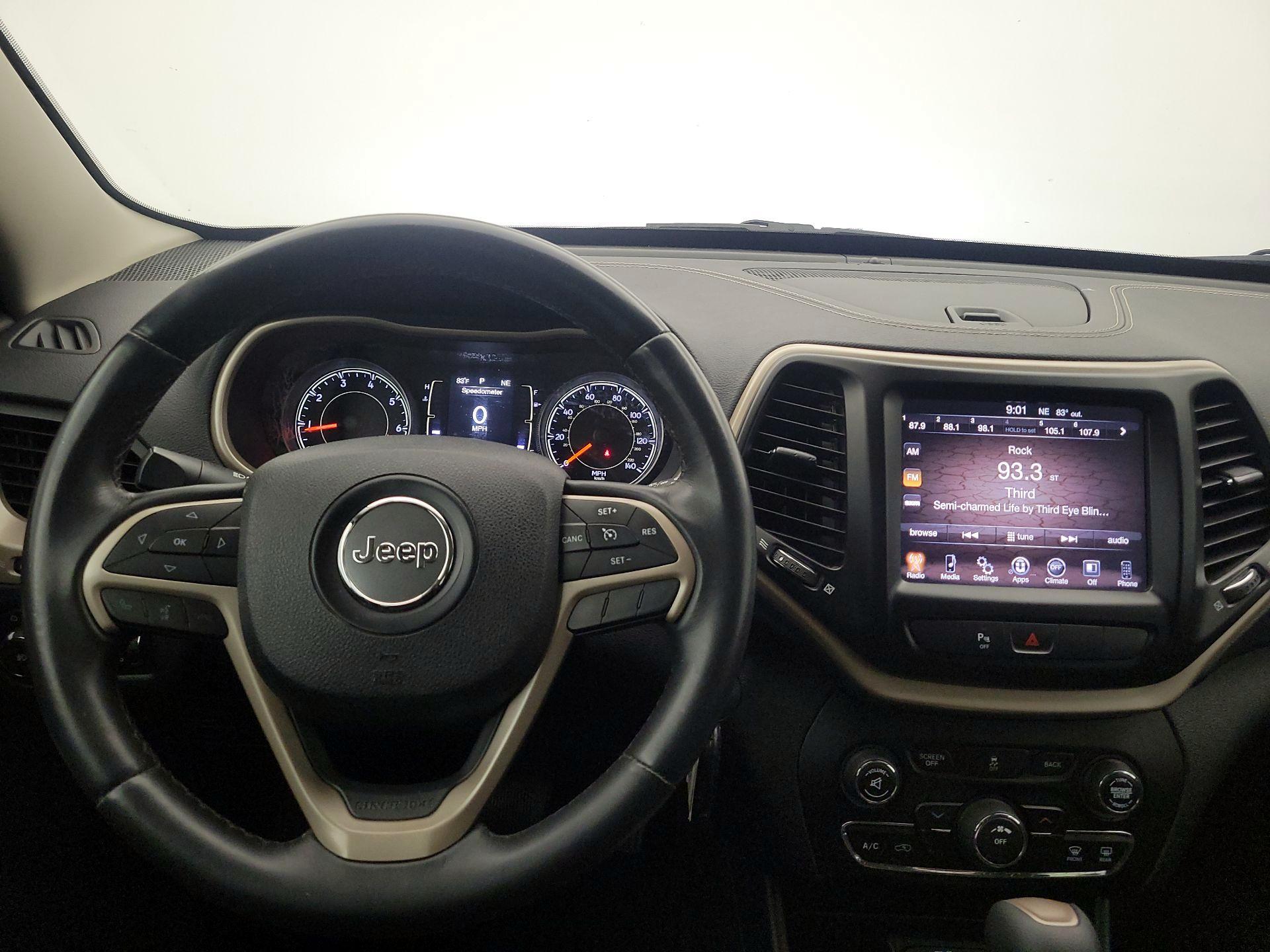 Thumbnail: 2015 Jeep Cherokee - 10