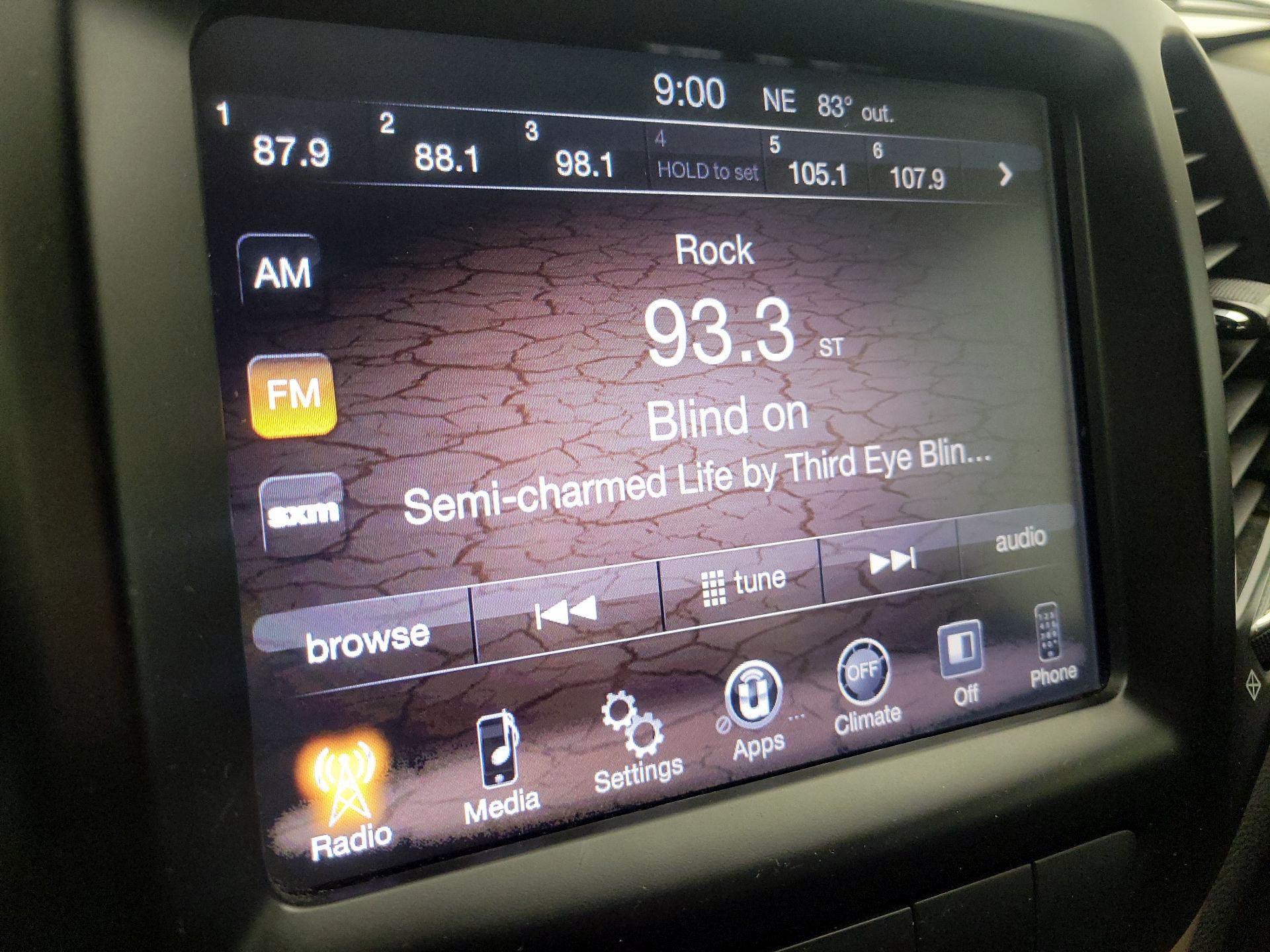 Thumbnail: 2015 Jeep Cherokee - 15