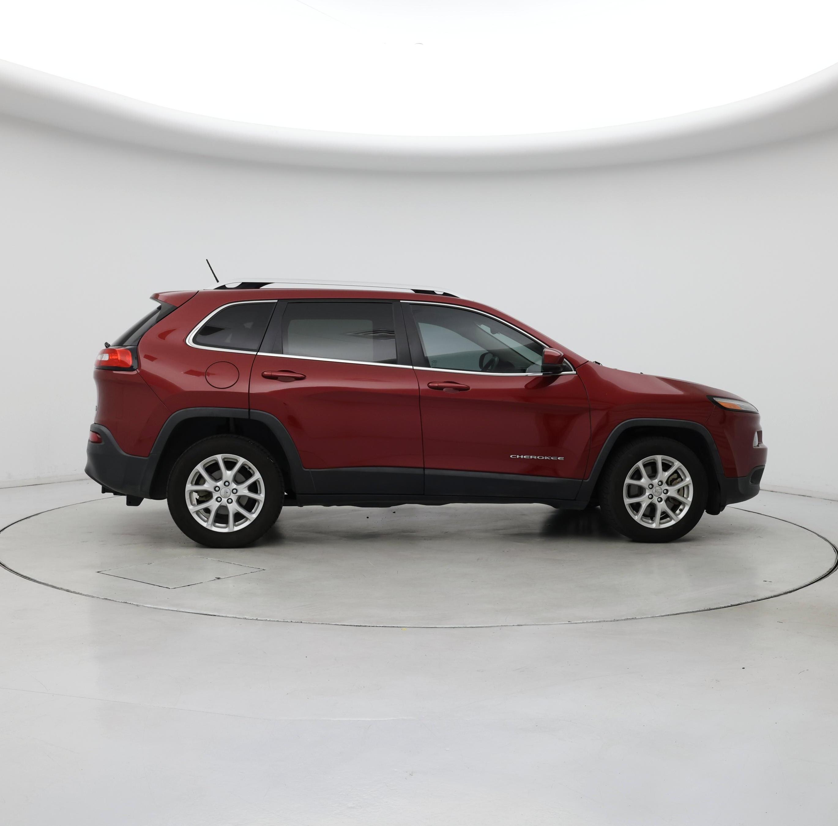 Thumbnail: 2015 Jeep Cherokee - 7