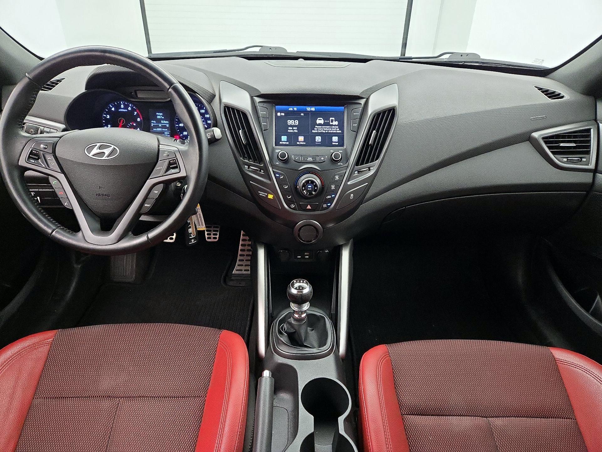 Thumbnail: 2017 Hyundai Veloster - 9
