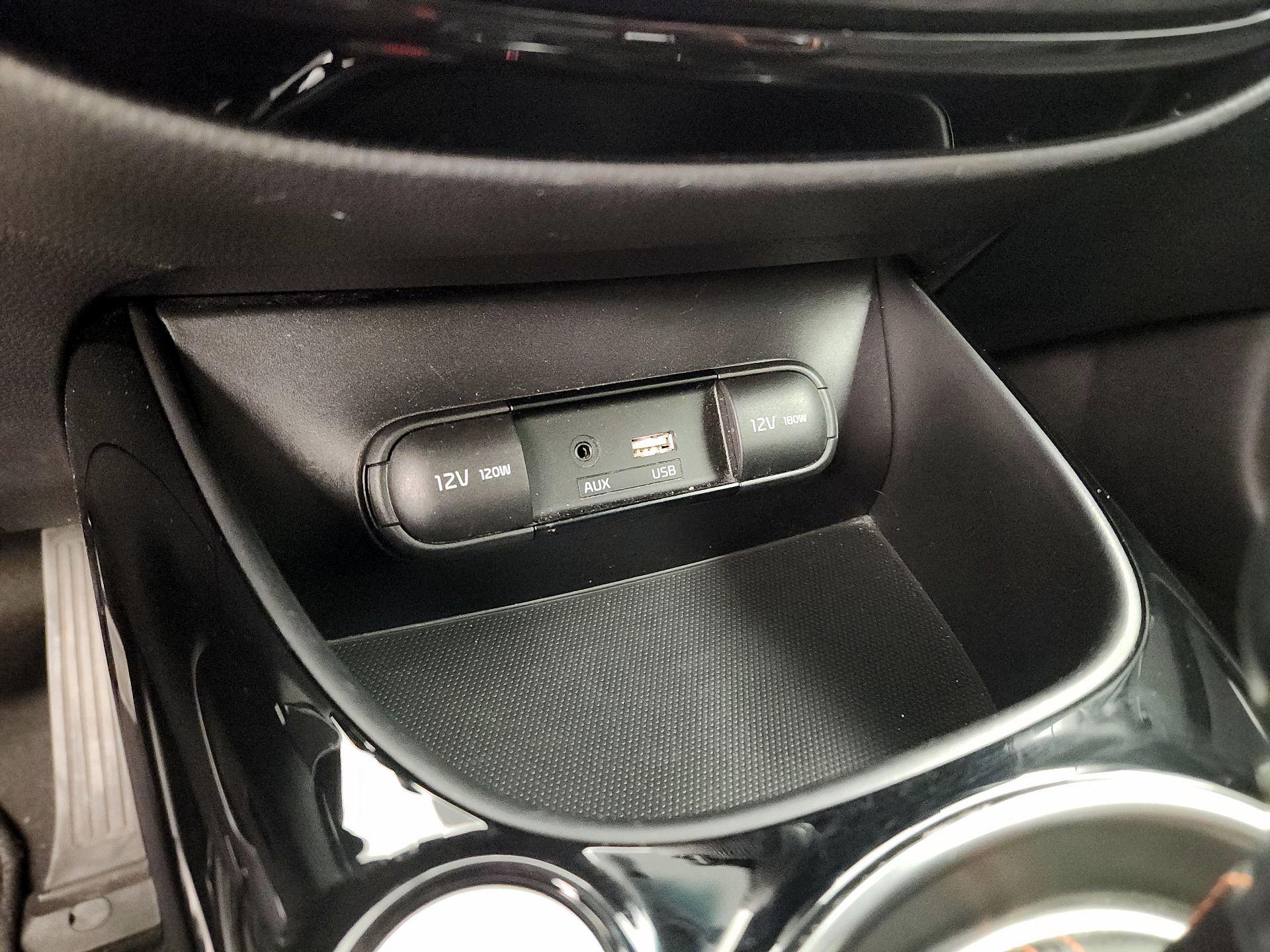 Thumbnail: 2019 Kia Soul - 19