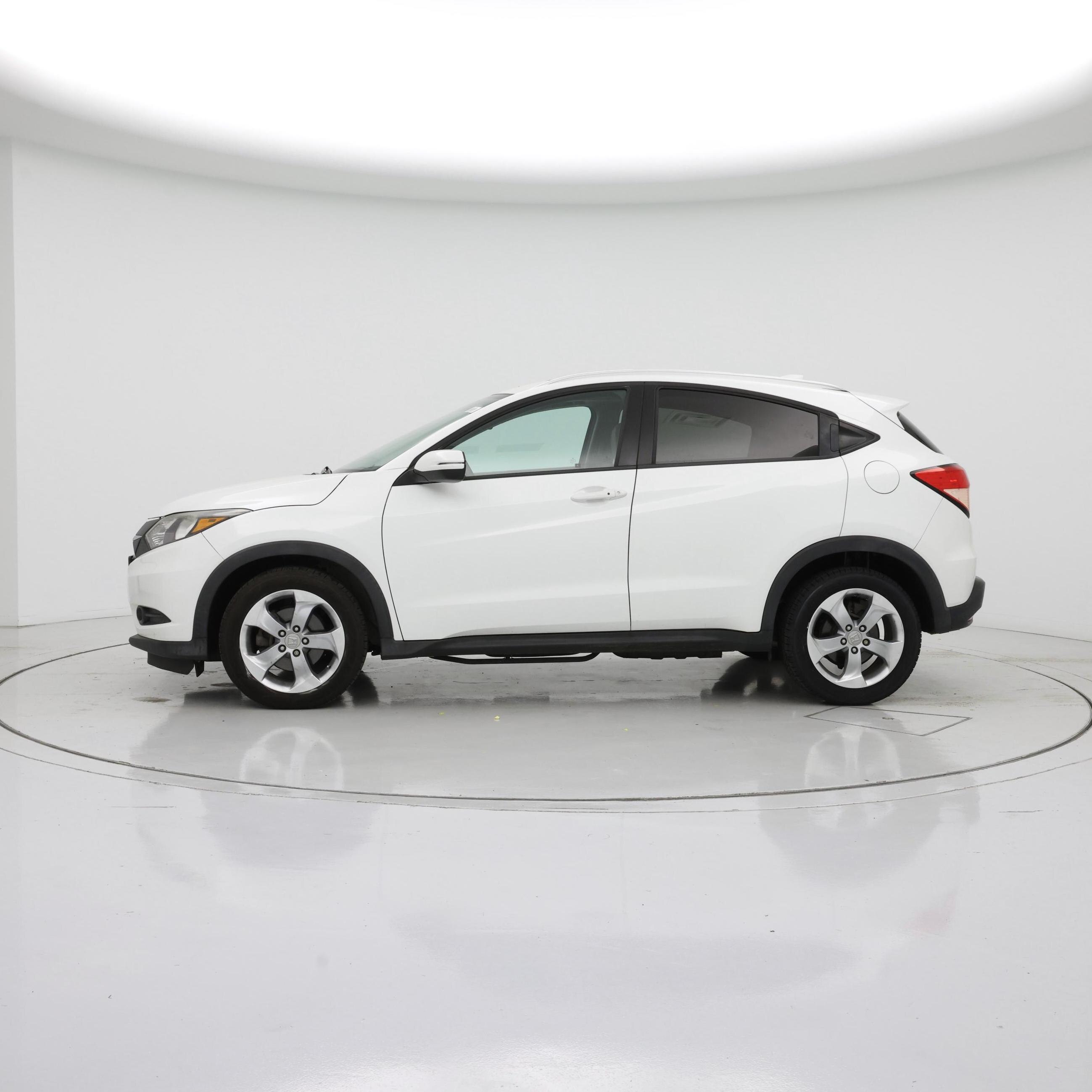 Thumbnail: 2017 Honda HR-V - 3