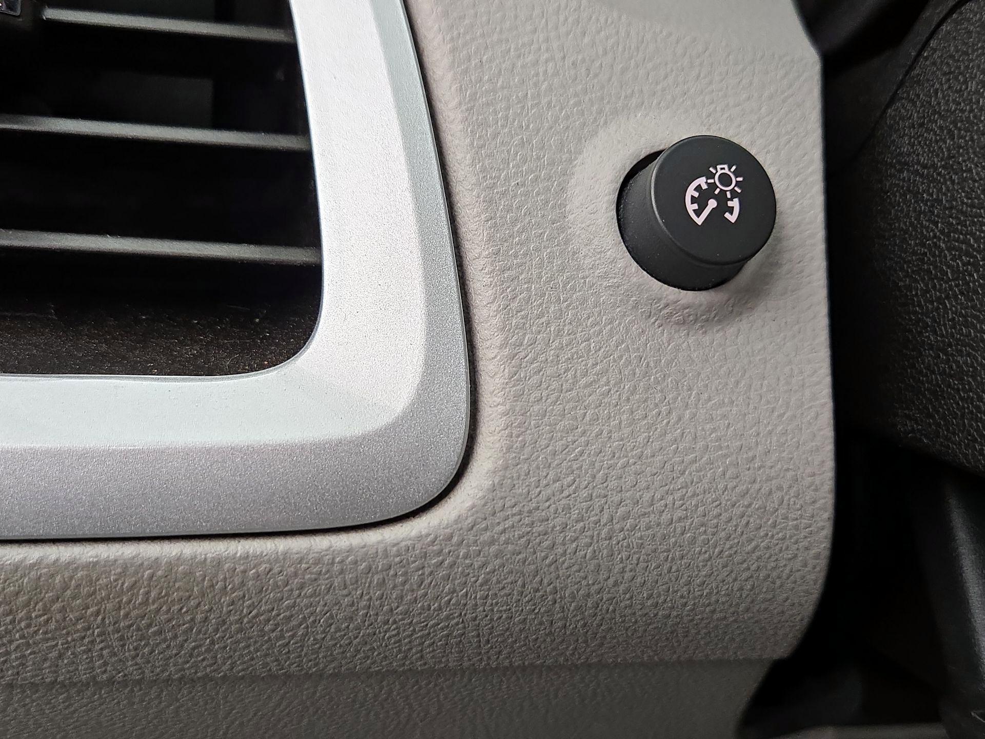 Thumbnail: 2015 GMC Terrain - 13