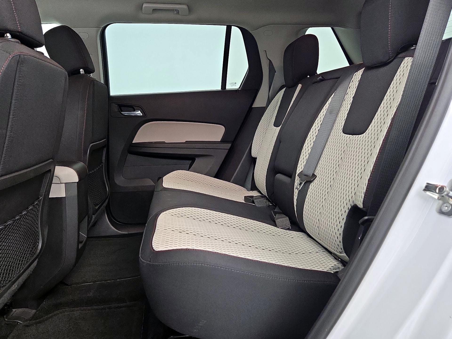 Thumbnail: 2015 GMC Terrain - 19