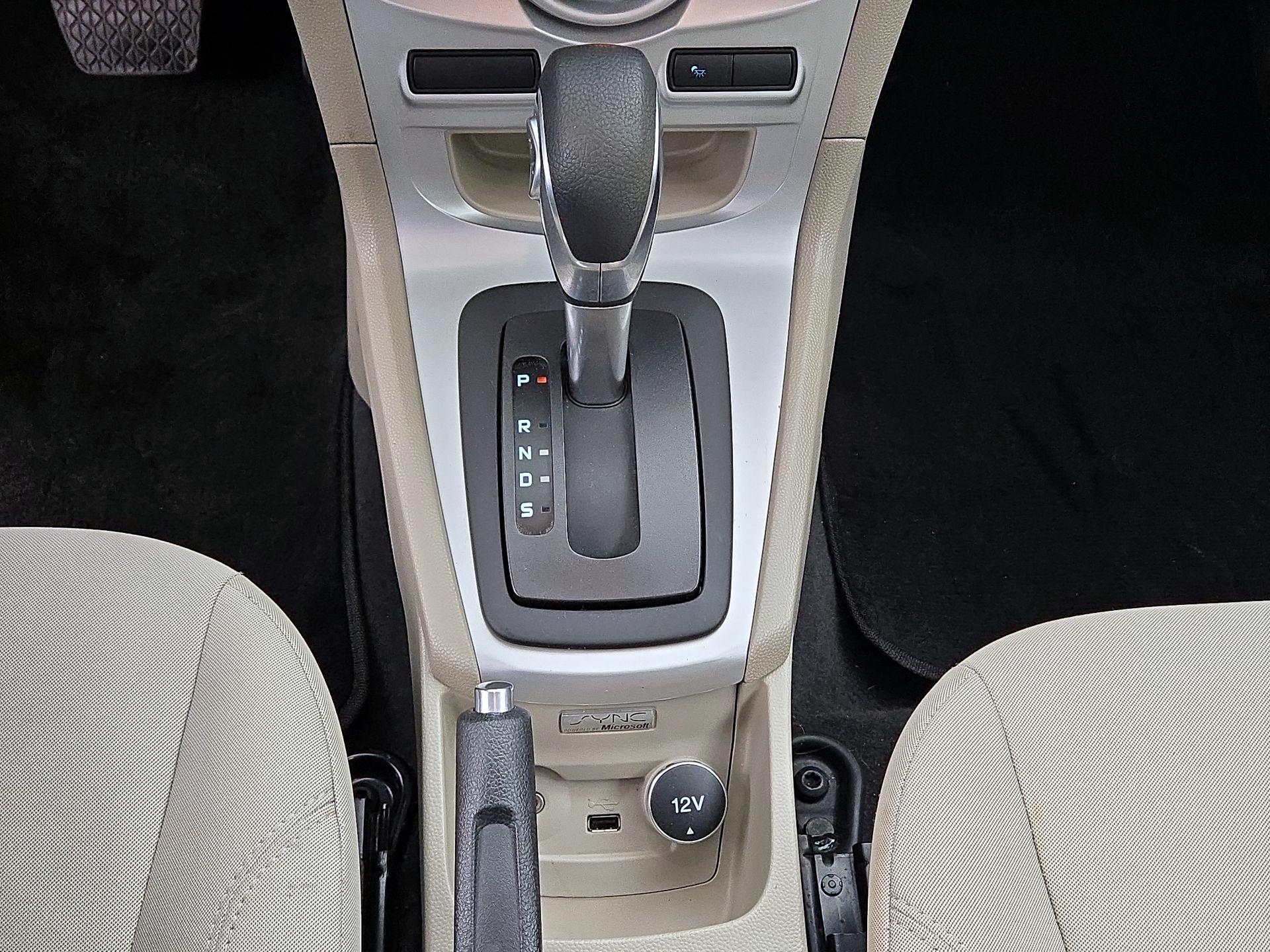 Thumbnail: 2014 Ford Fiesta - 16