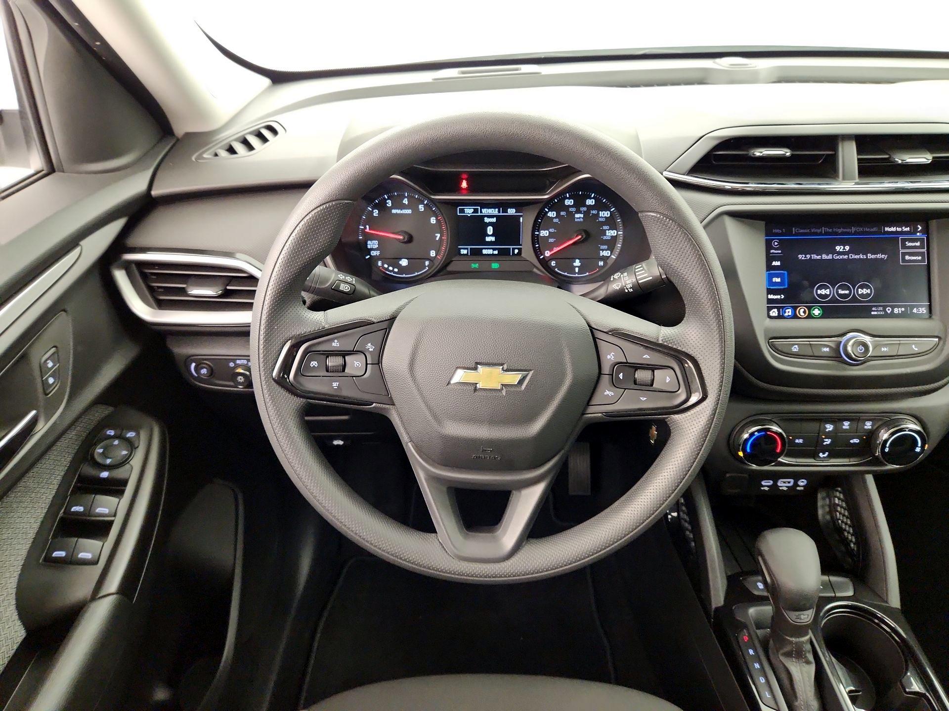 Thumbnail: 2023 Chevrolet TrailBlazer - 10