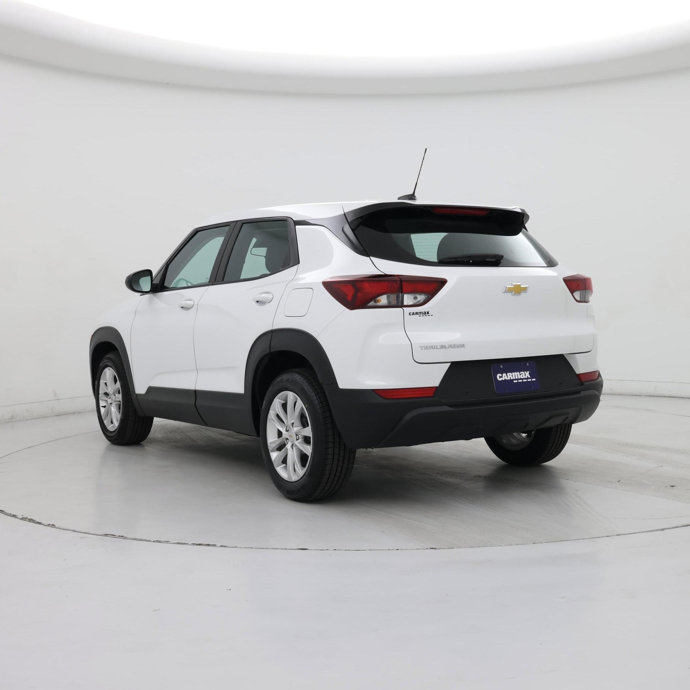 Thumbnail: 2023 Chevrolet TrailBlazer - 2