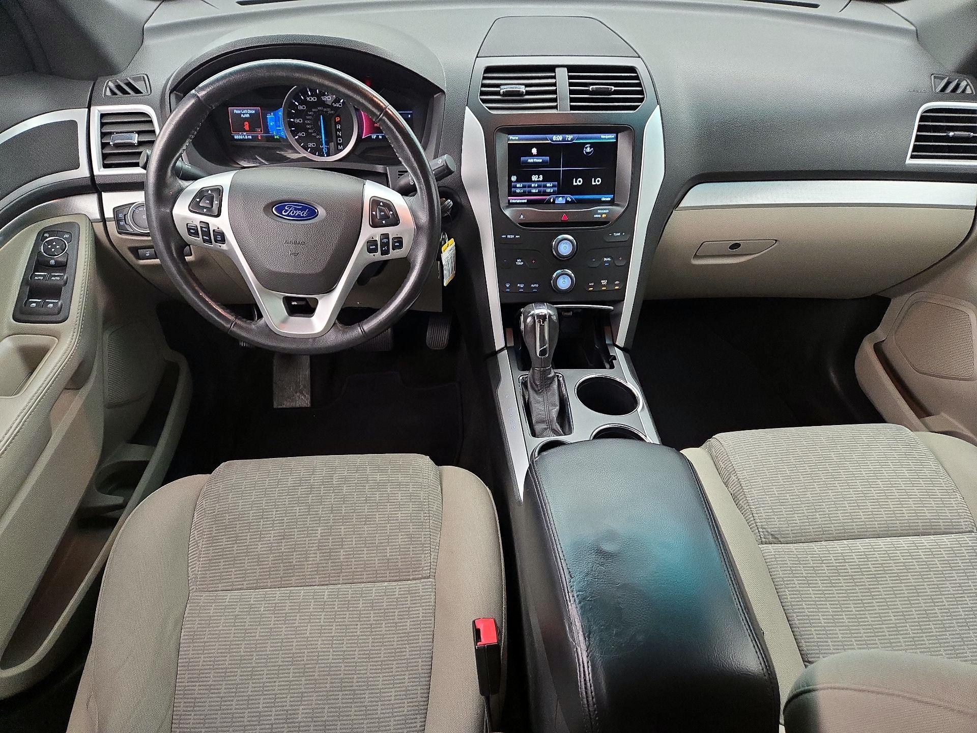 Thumbnail: 2014 Ford Explorer - 9