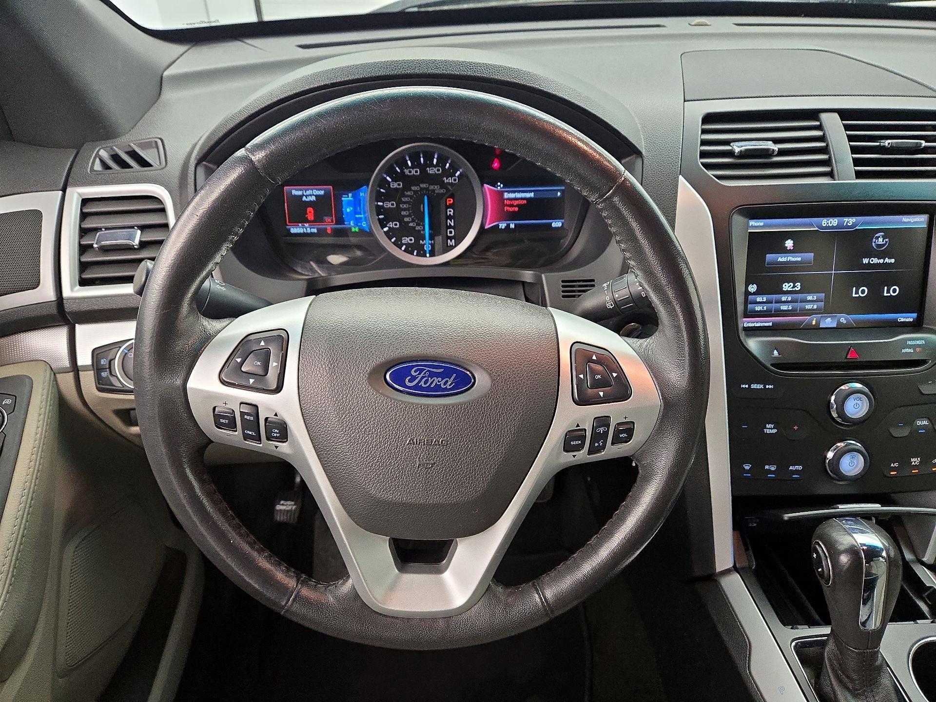 Thumbnail: 2014 Ford Explorer - 10