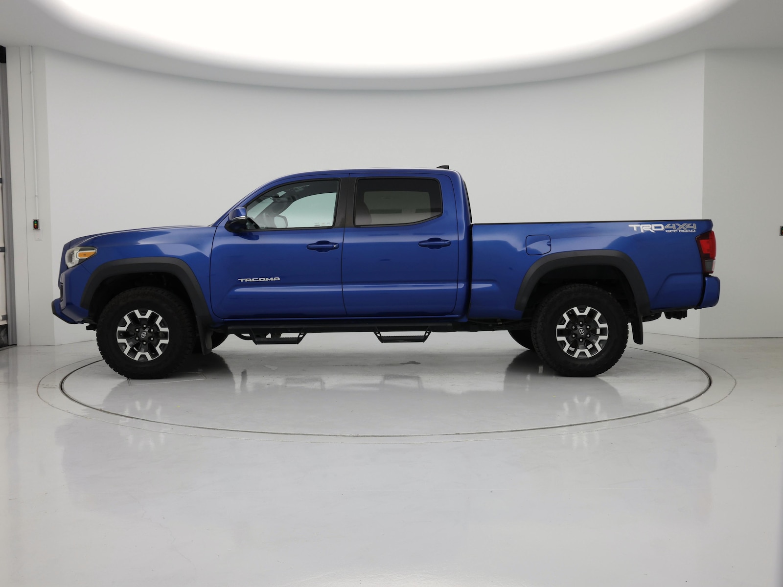 Image 4 of 2018 Toyota Tacoma TRD Off Road