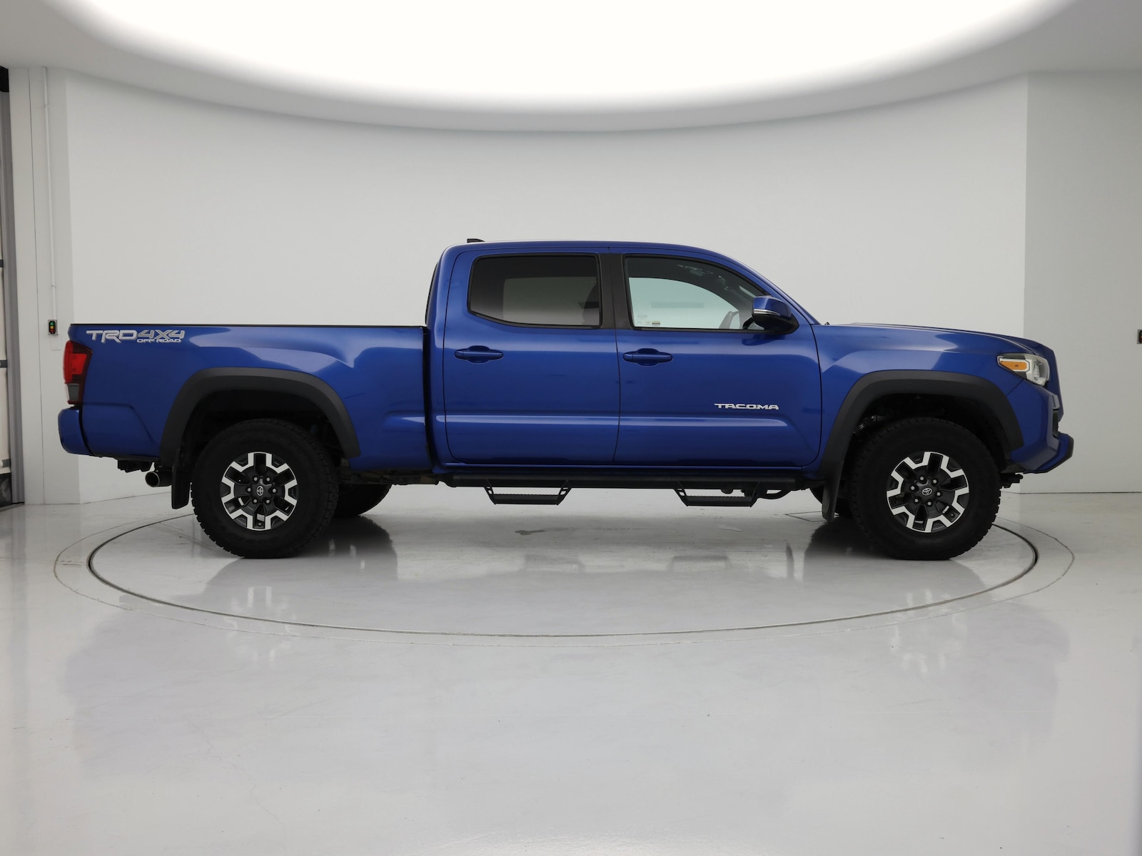 Image 8 of 2018 Toyota Tacoma TRD Off Road