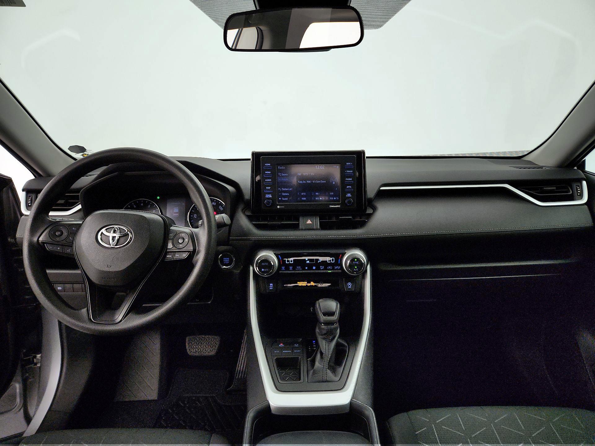 Thumbnail: 2021 Toyota RAV4 - 9