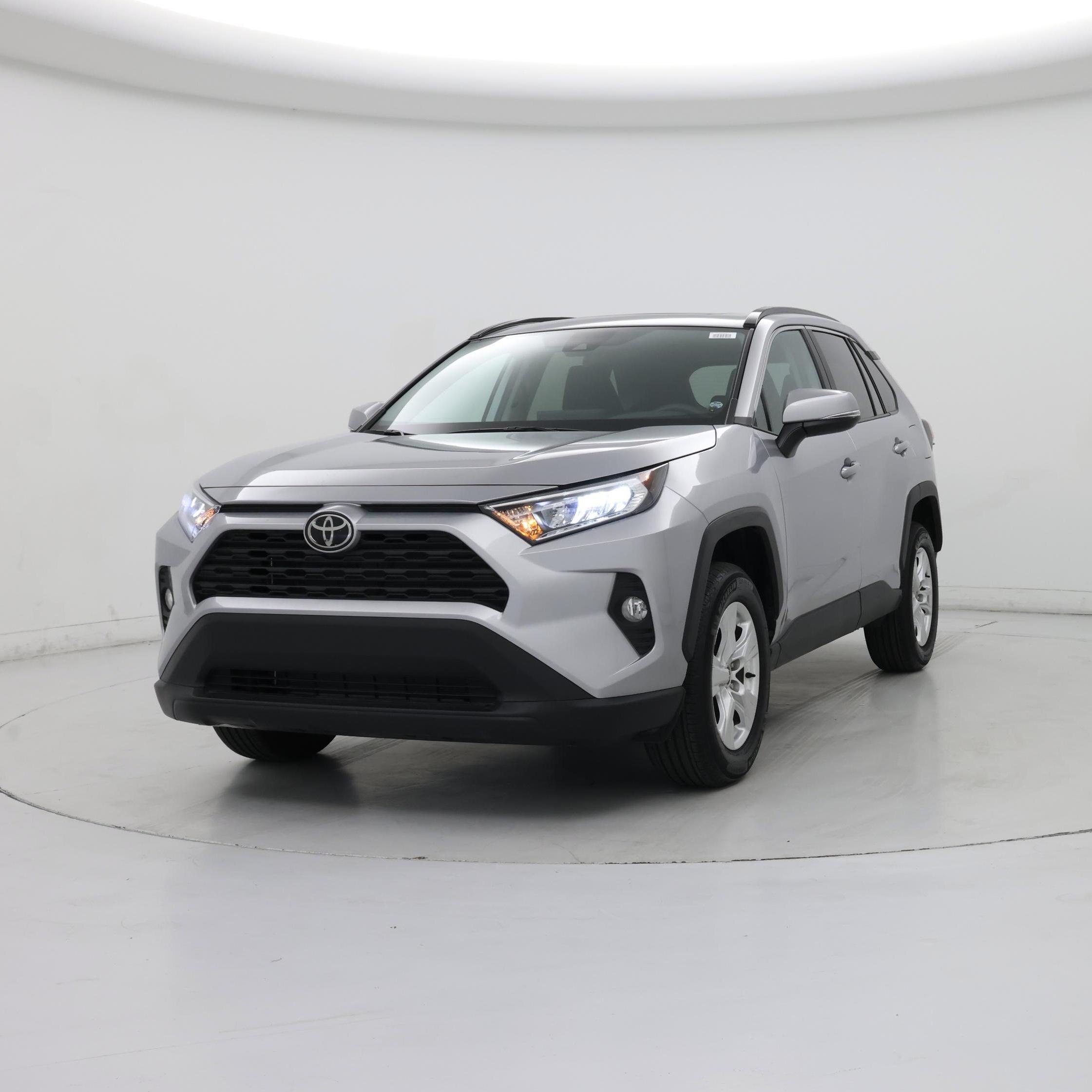 Thumbnail: 2021 Toyota RAV4 - 4