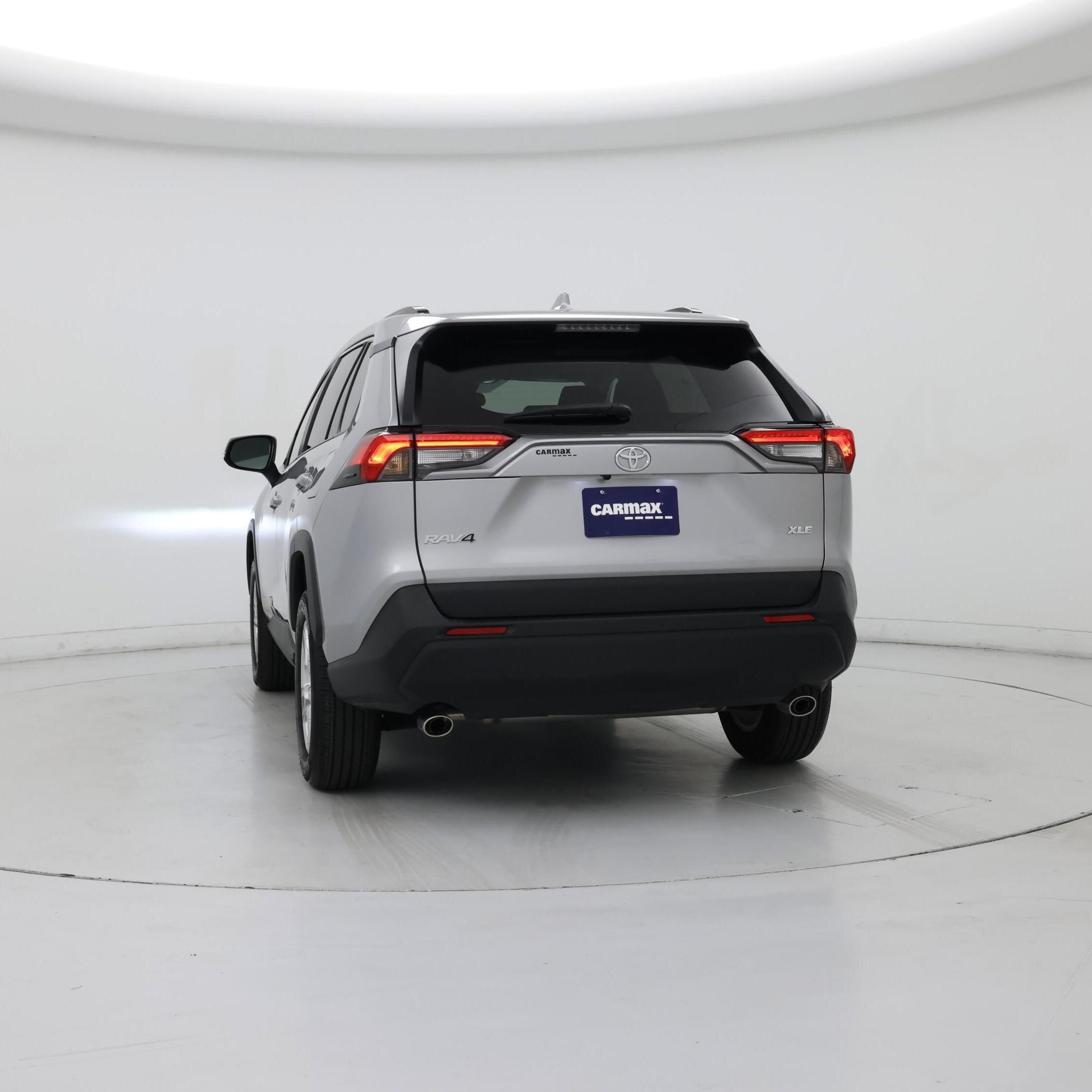 Thumbnail: 2021 Toyota RAV4 - 6