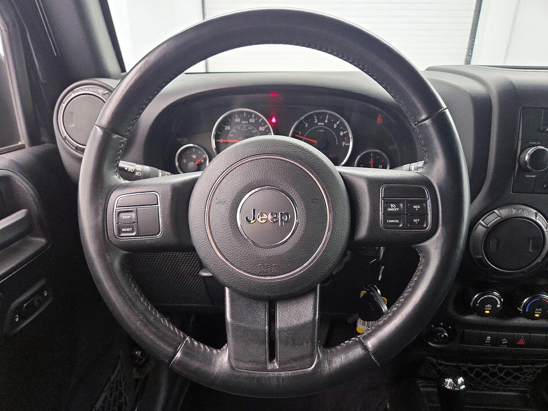 Thumbnail: 2017 Jeep Wrangler - 10