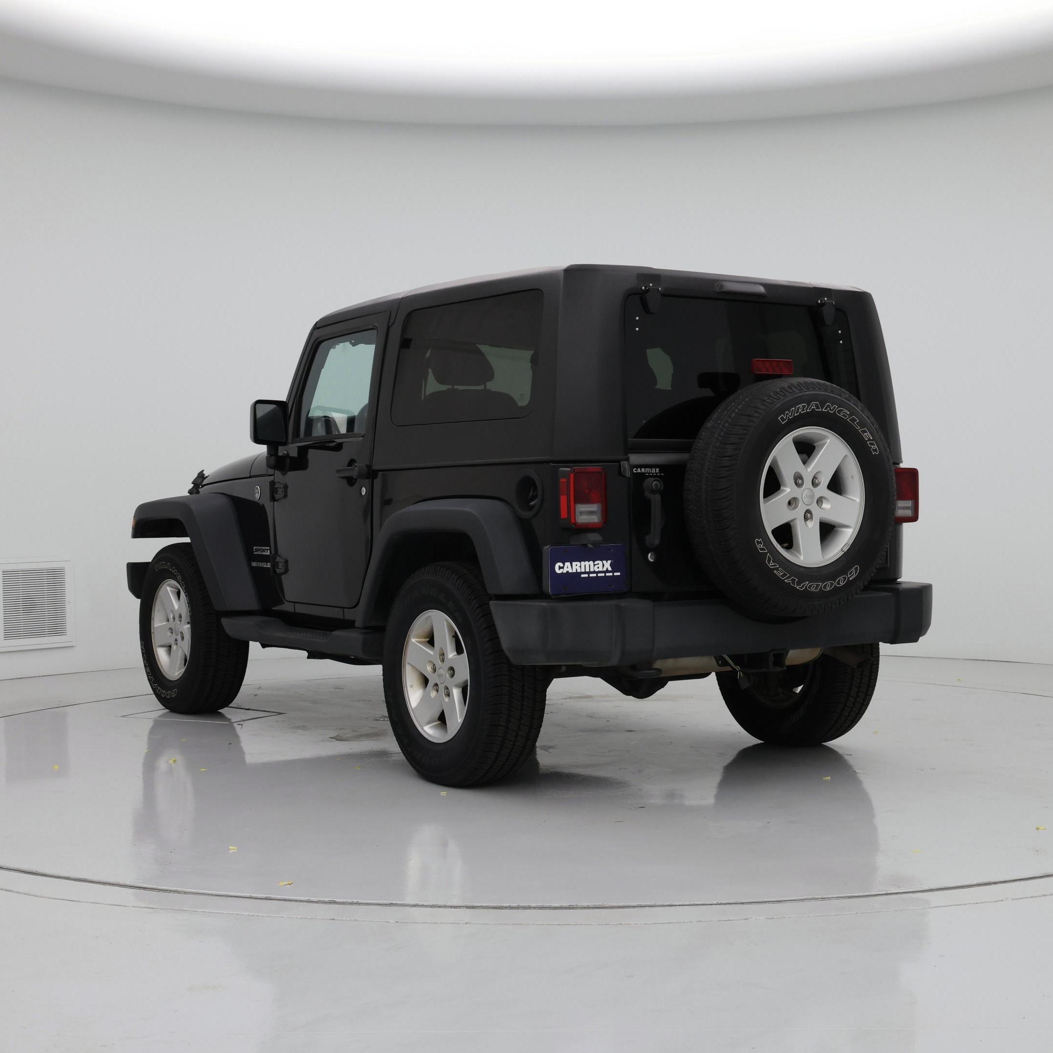 Thumbnail: 2017 Jeep Wrangler - 2