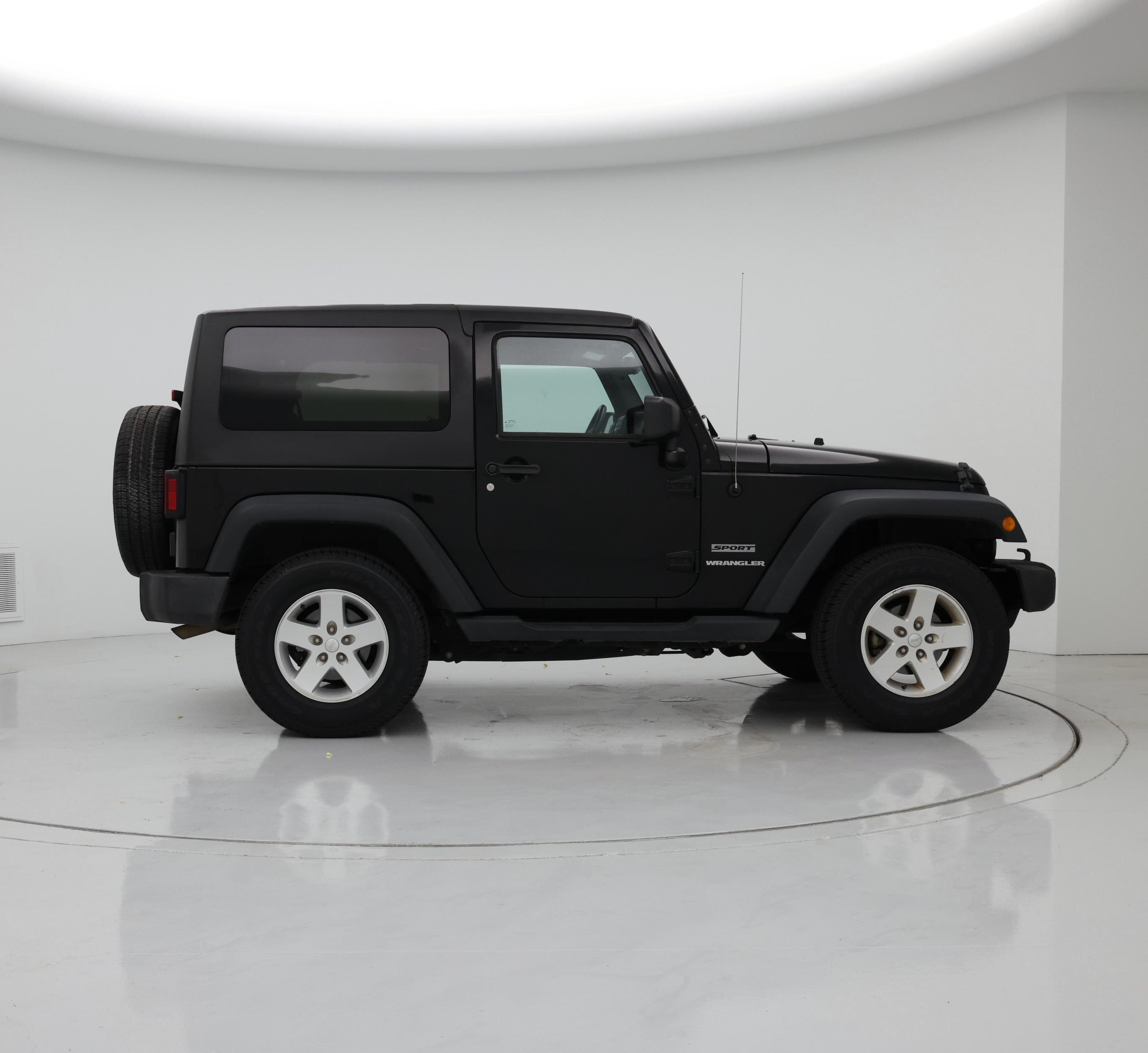 Thumbnail: 2017 Jeep Wrangler - 7