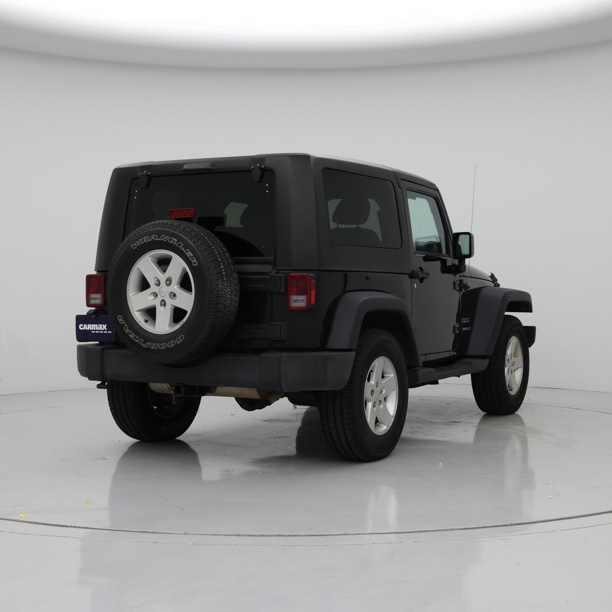 Thumbnail: 2017 Jeep Wrangler - 8