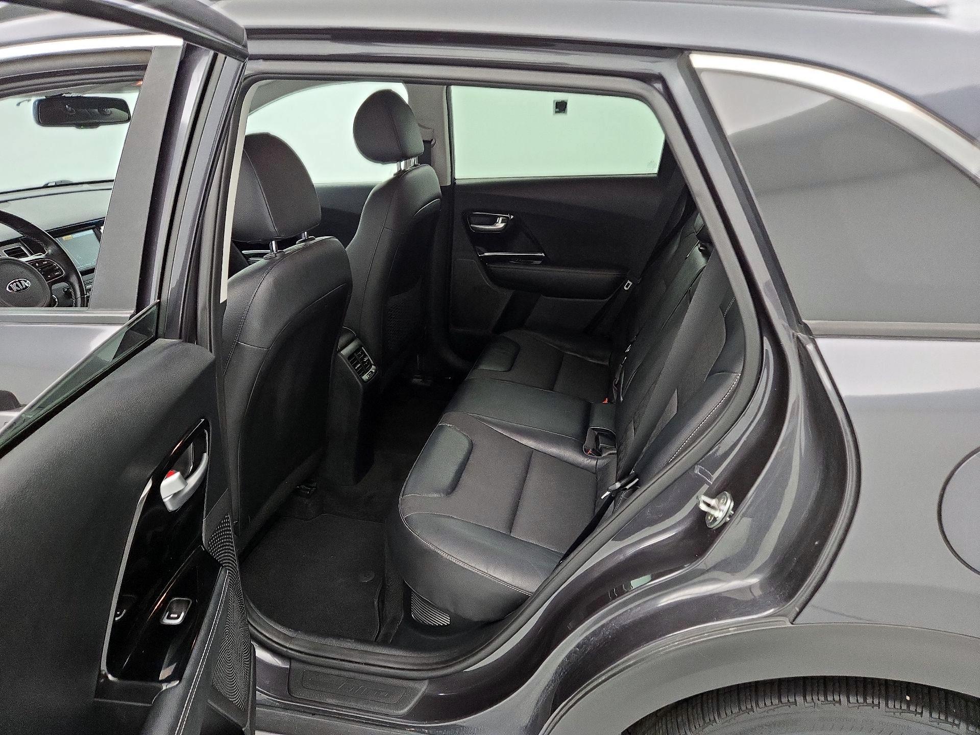 Thumbnail: 2018 Kia Niro - 20