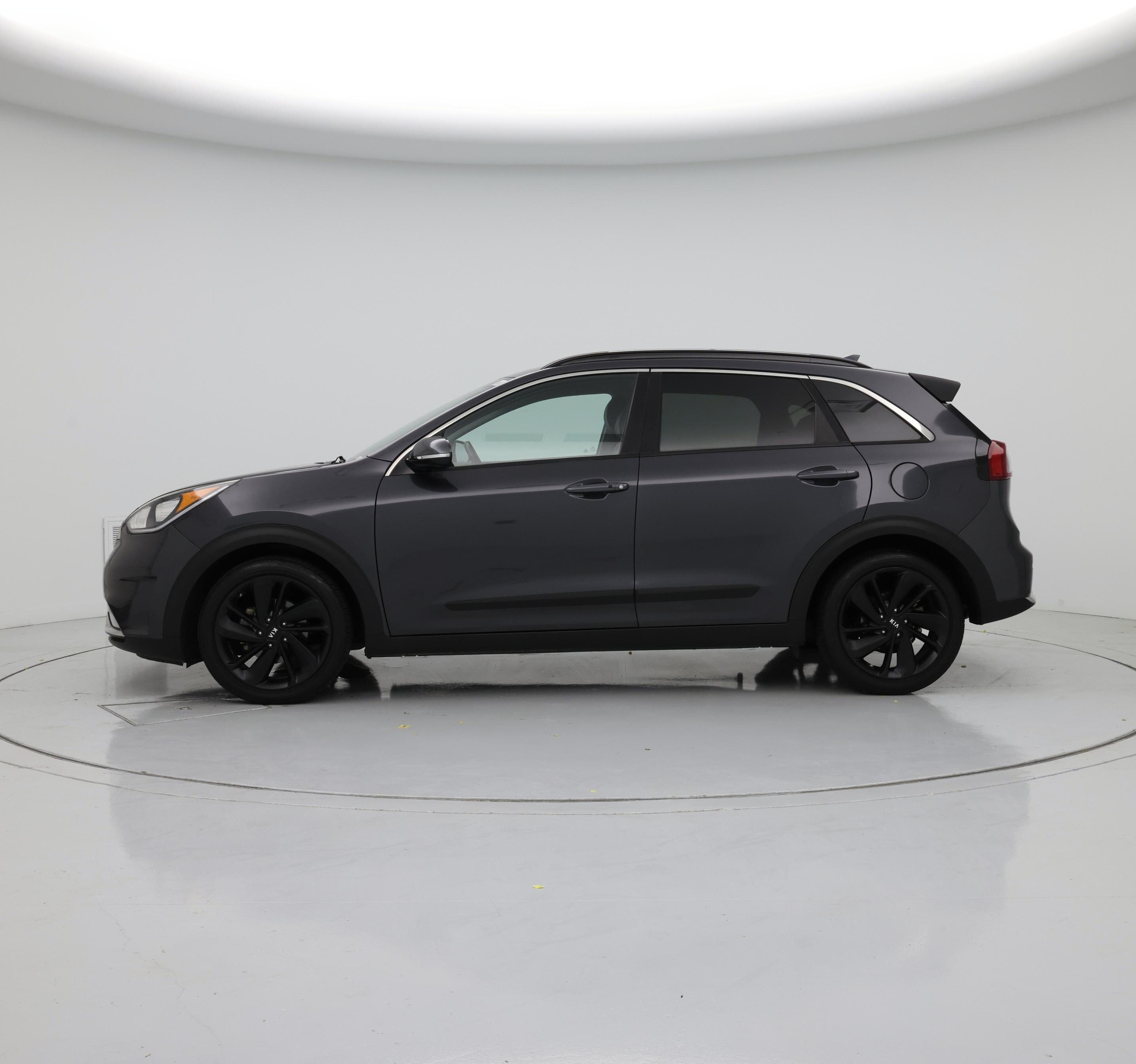 Thumbnail: 2018 Kia Niro - 3