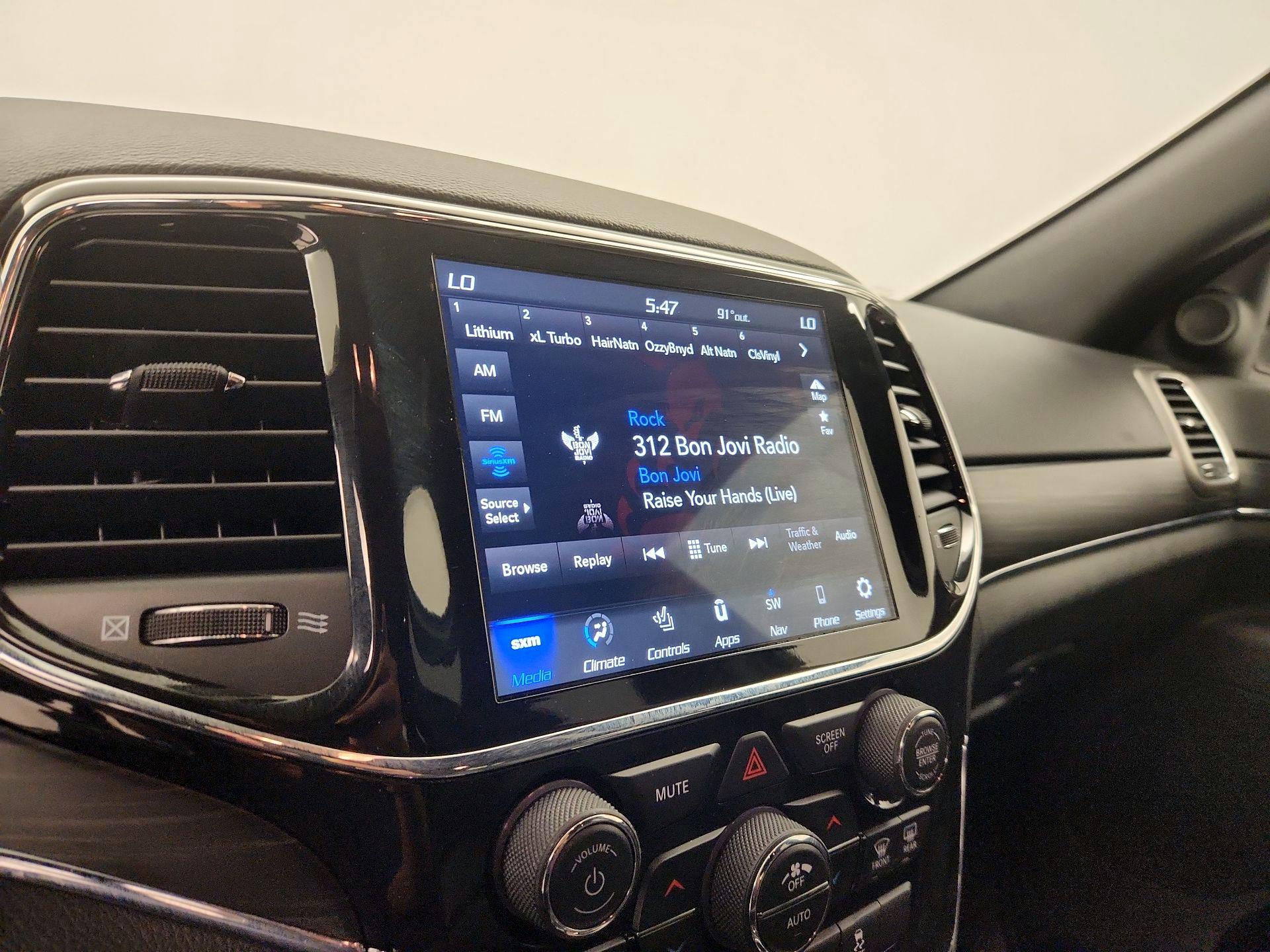 Thumbnail: 2021 Jeep Grand Cherokee - 15