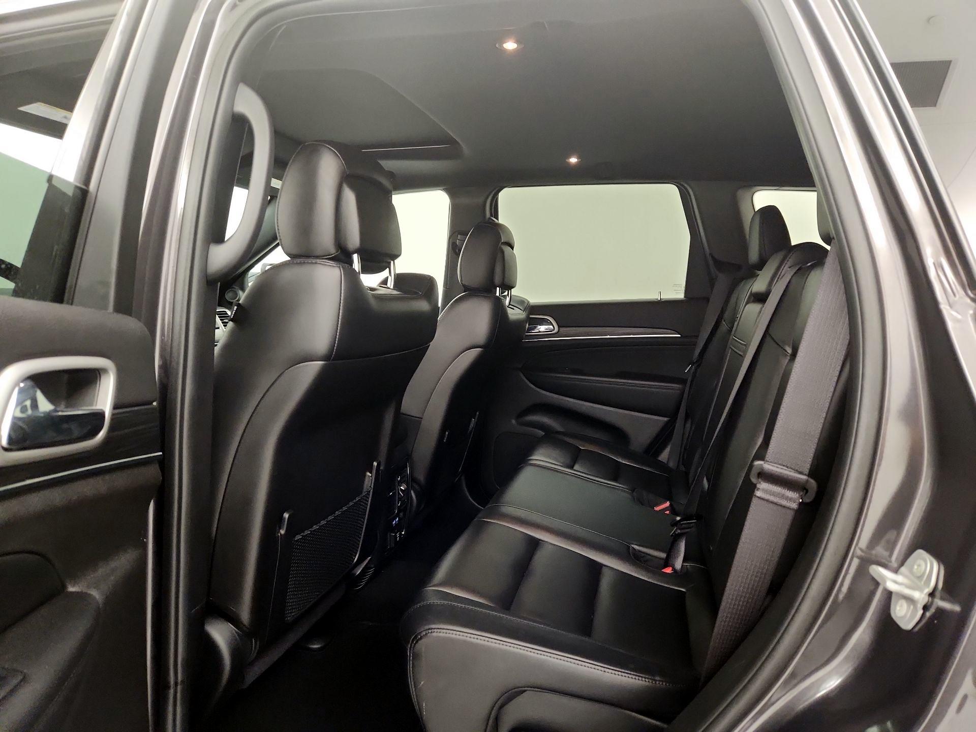 Thumbnail: 2021 Jeep Grand Cherokee - 20