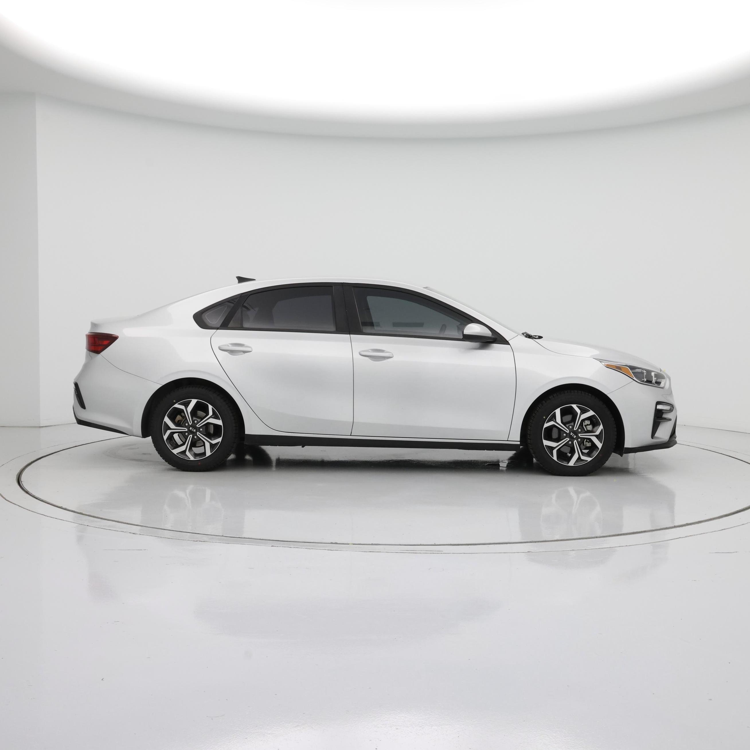 Thumbnail: 2019 Kia Forte - 7