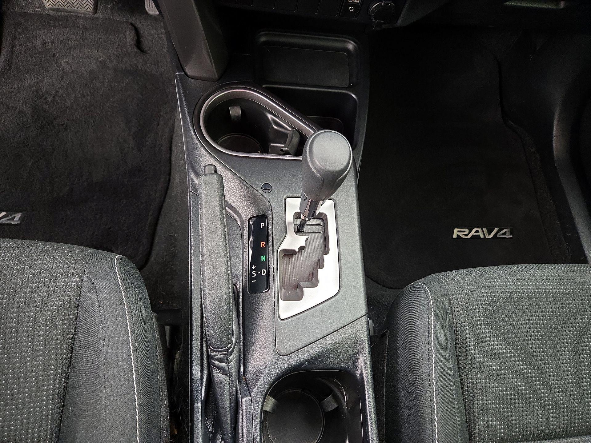 Thumbnail: 2017 Toyota RAV4 - 17