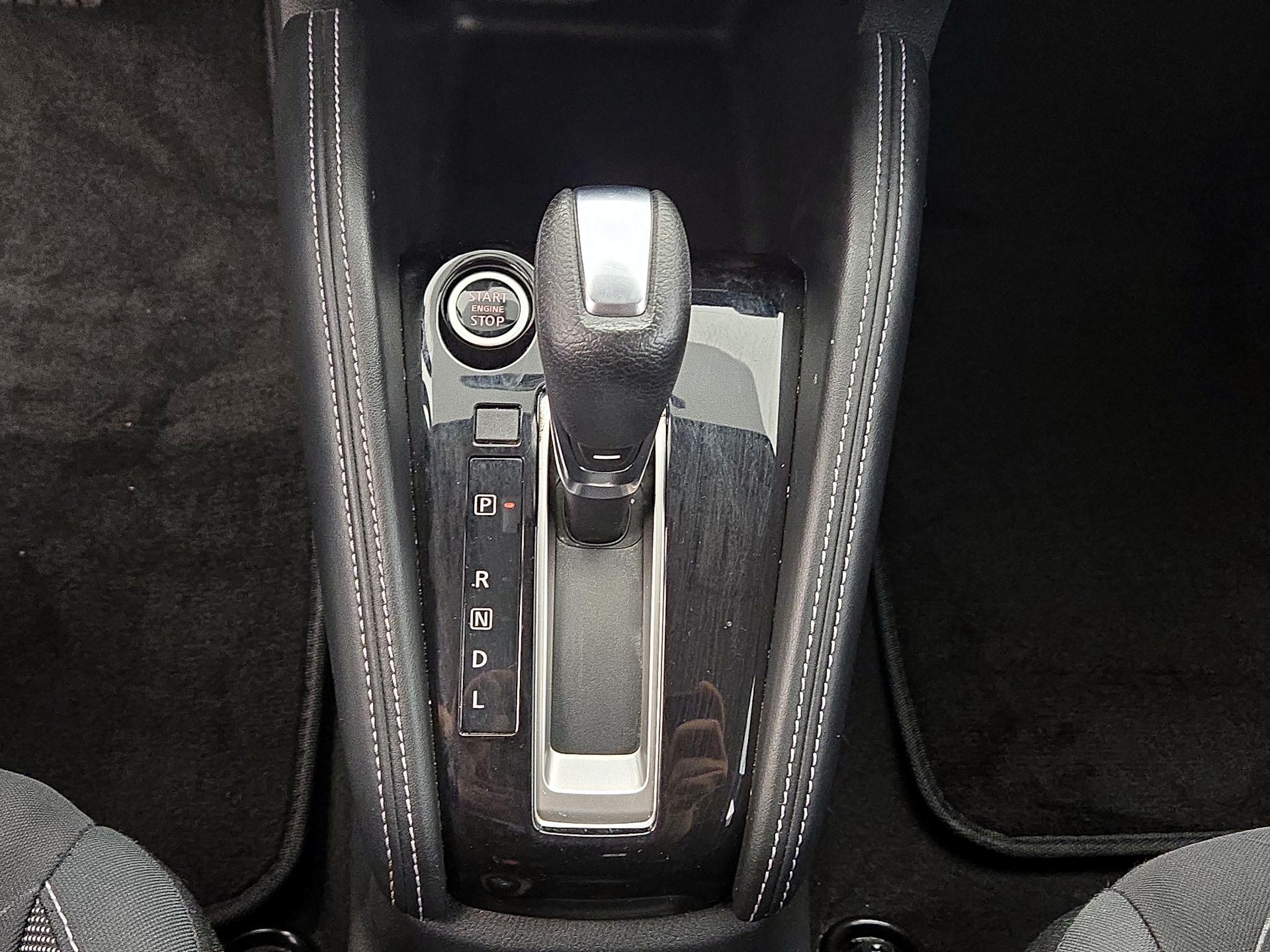 Thumbnail: 2019 Nissan Kicks - 17