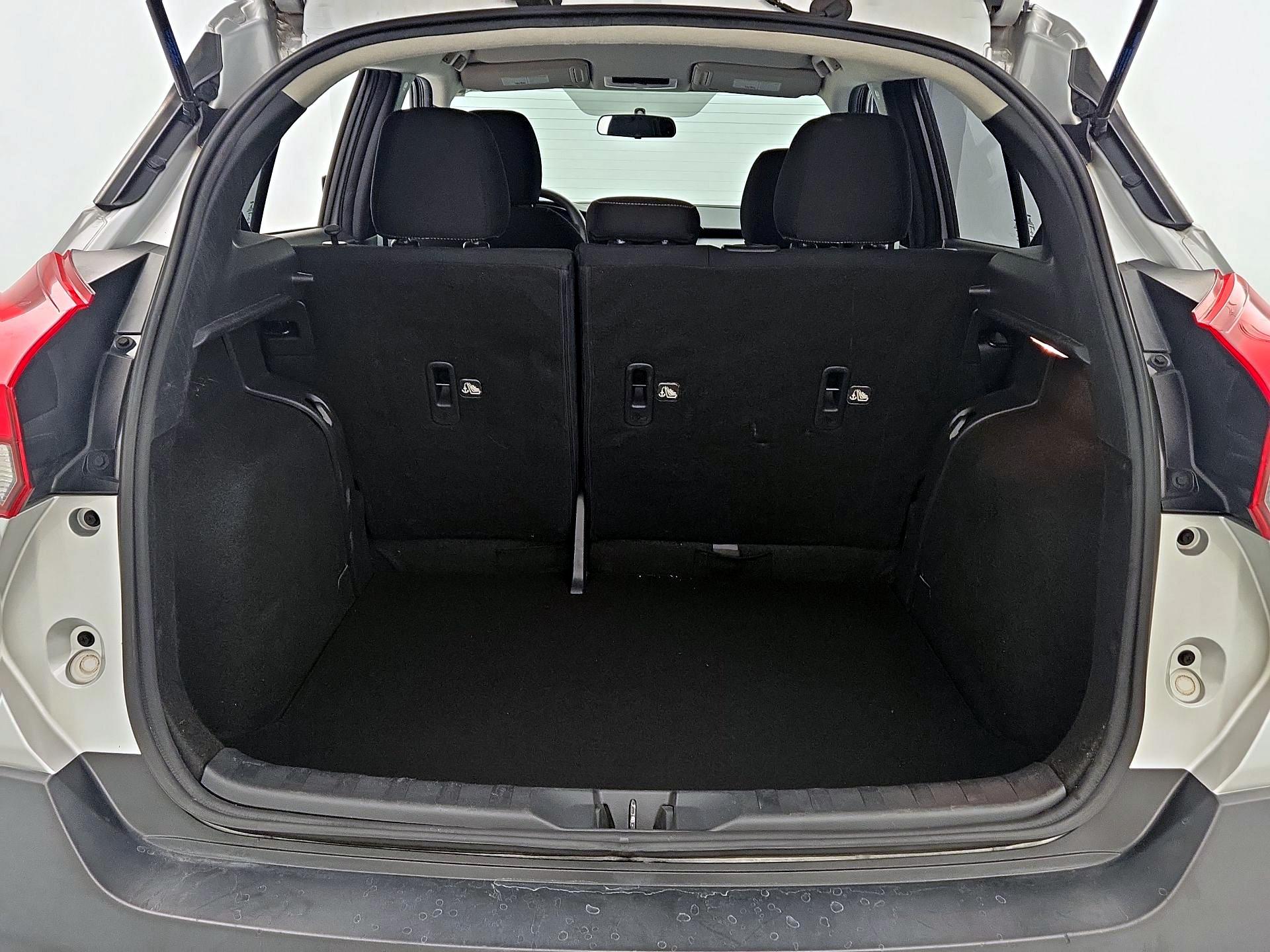 Thumbnail: 2019 Nissan Kicks - 20
