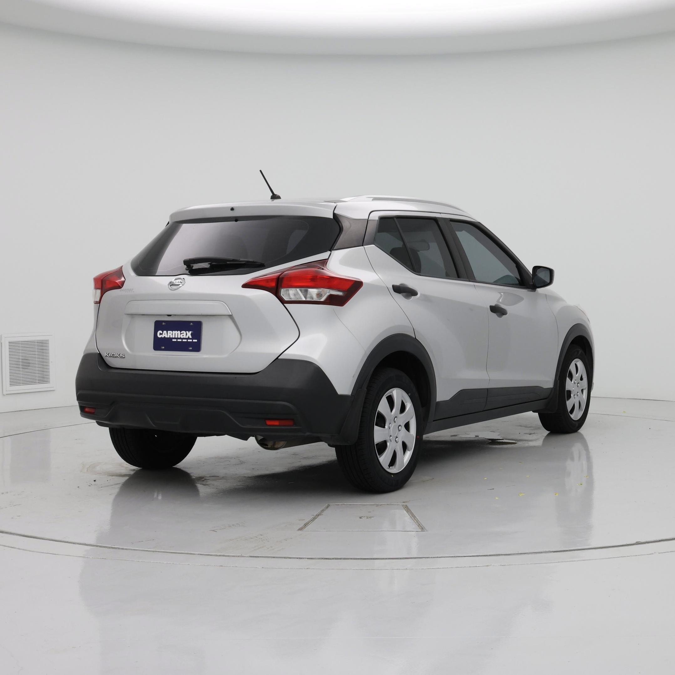 Thumbnail: 2019 Nissan Kicks - 8