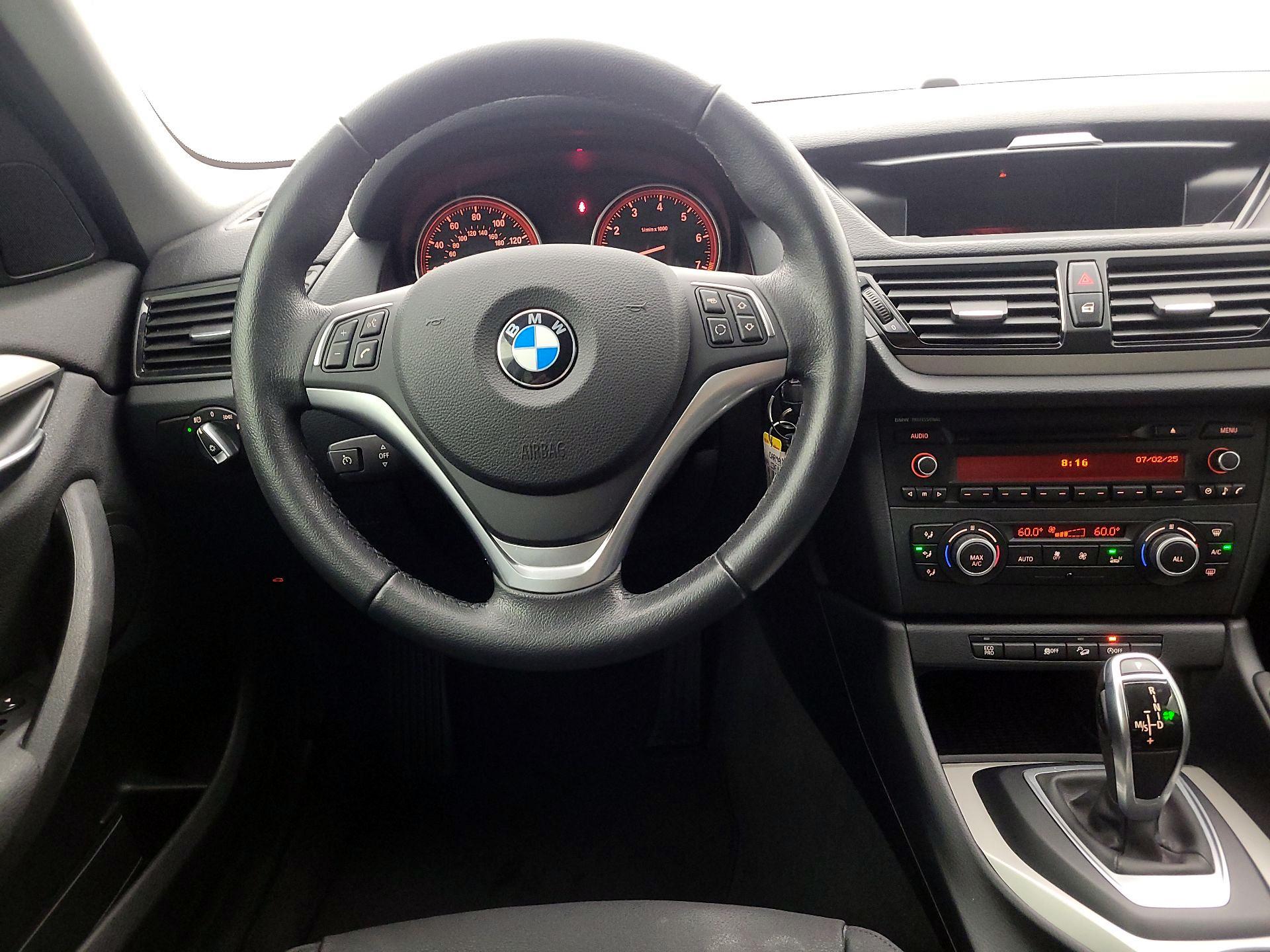 Thumbnail: 2015 BMW X1 - 10