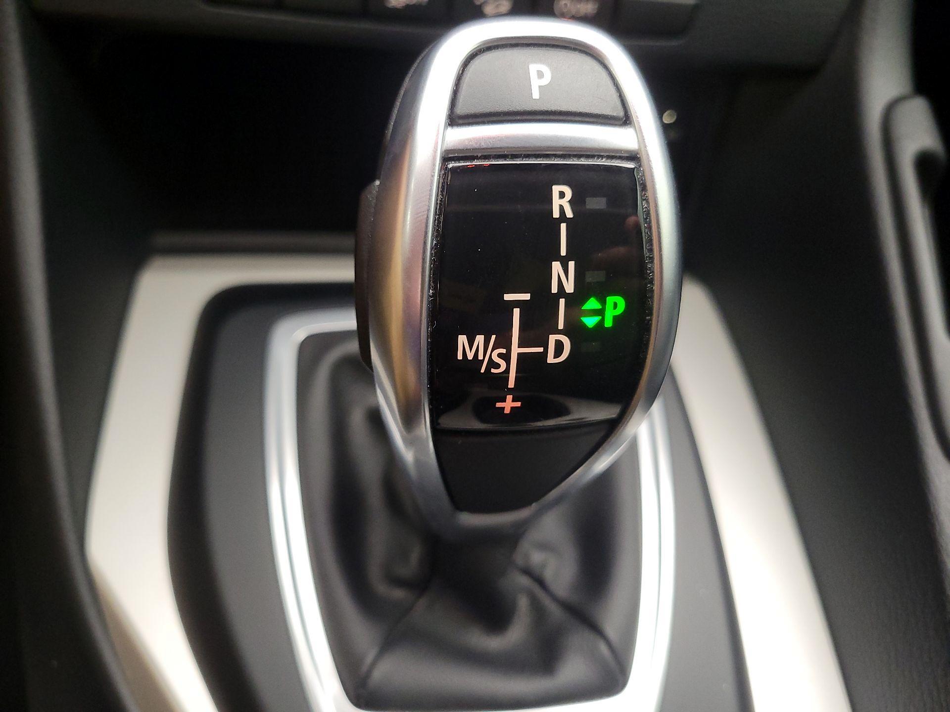Thumbnail: 2015 BMW X1 - 16