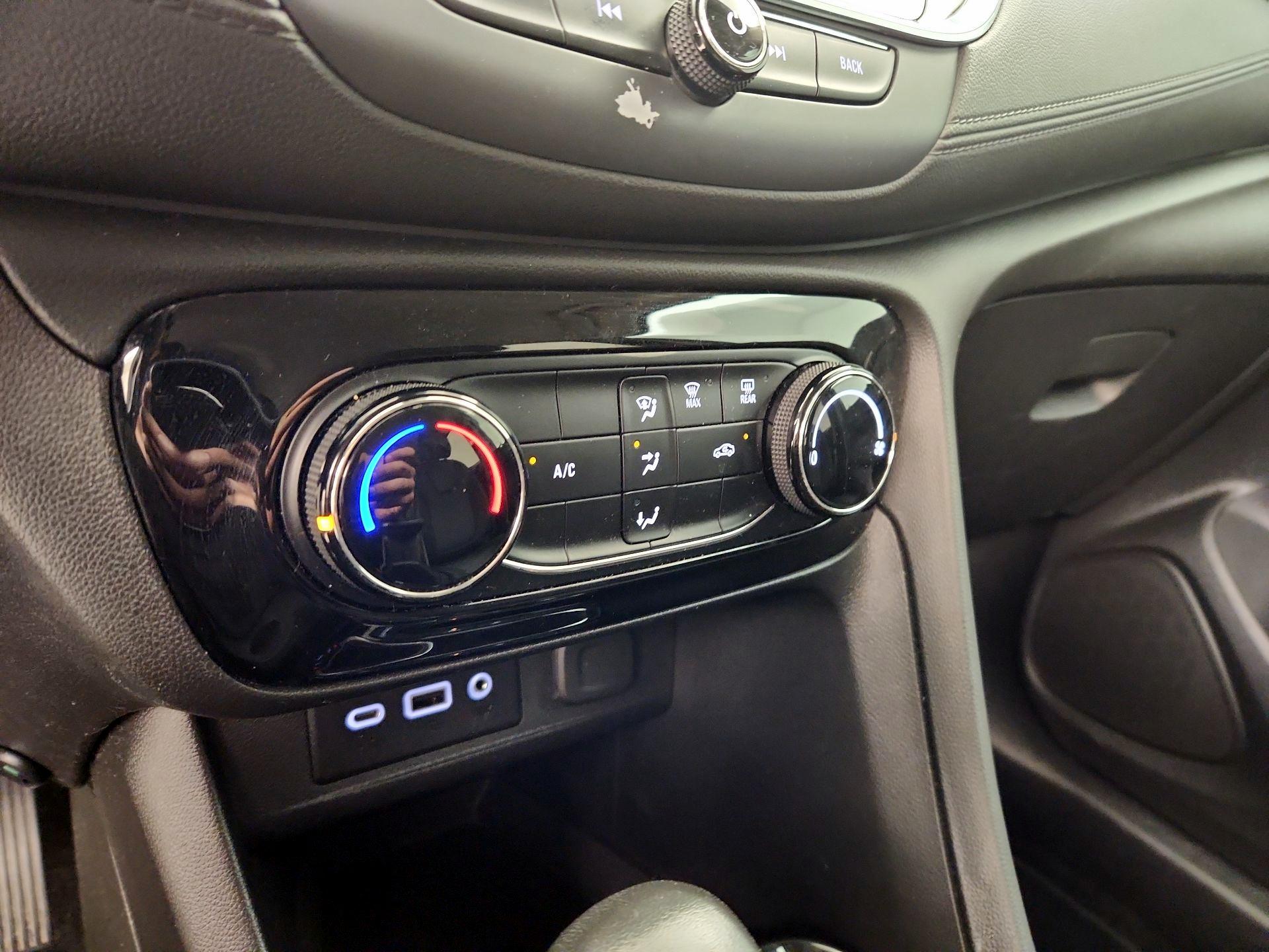 Thumbnail: 2022 Buick Encore GX - 14