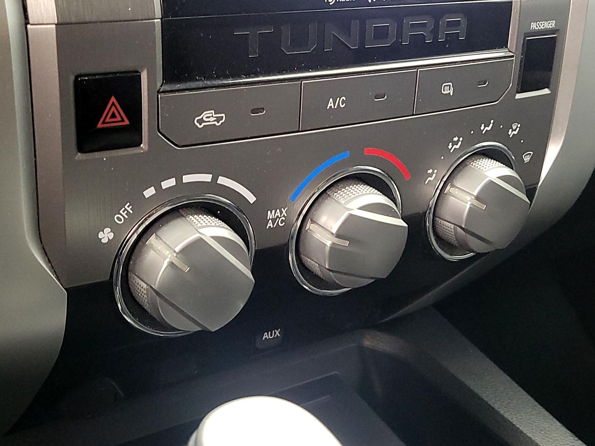 Thumbnail: 2014 Toyota Tundra - 16